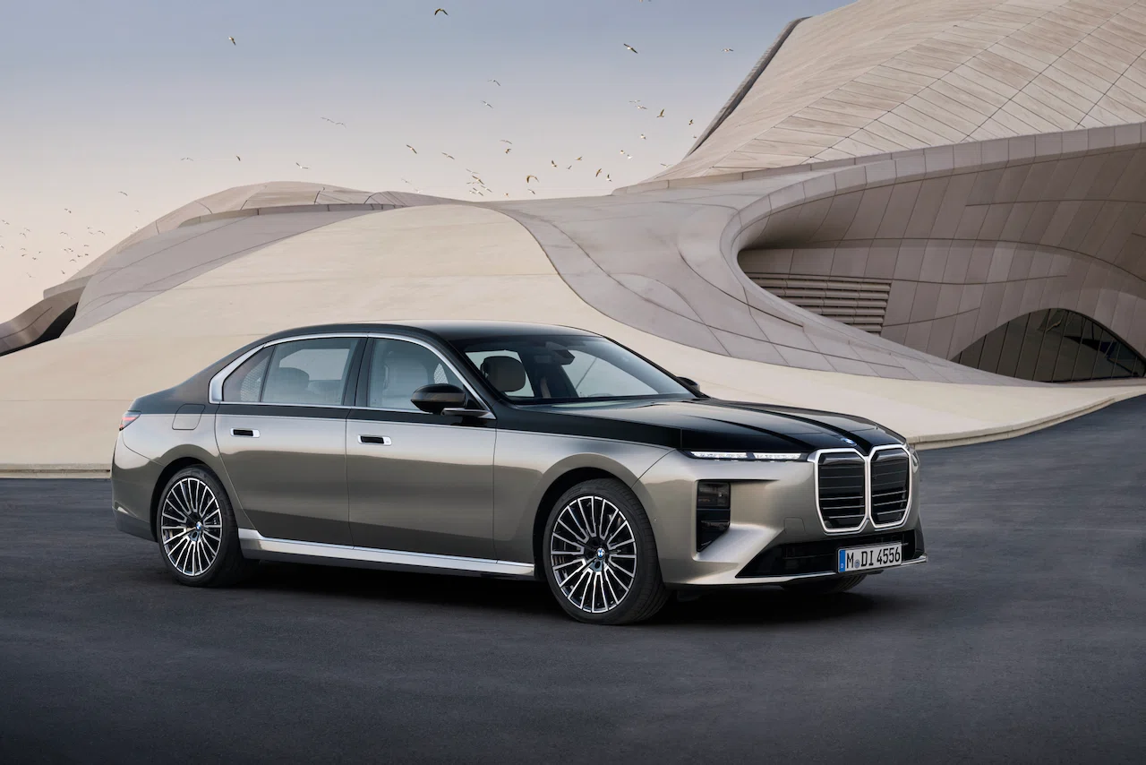 BMW】新型7series降臨ッ！！！｜鈴木BOB康昭