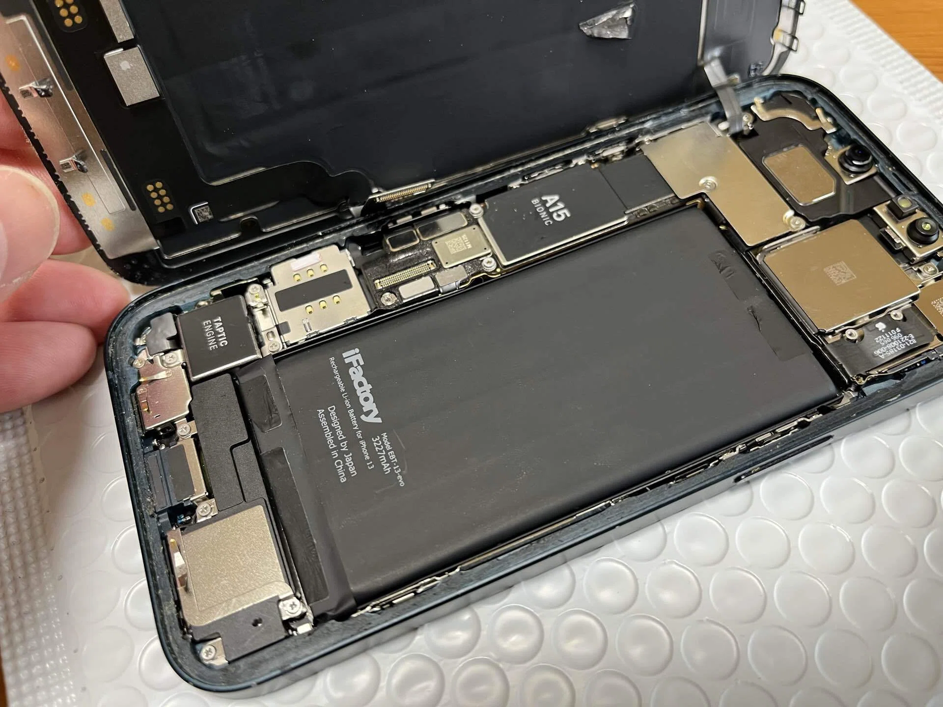 iPhone13のバッテリーを自分で交換してみた④｜HIROさんの和の余白