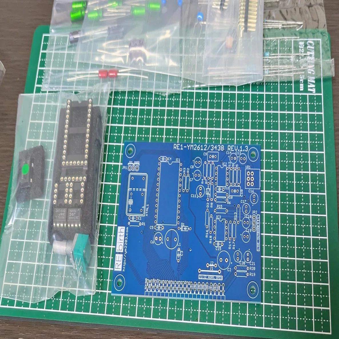 FM音源の実機環境を構築中｜Yoji Suzuki