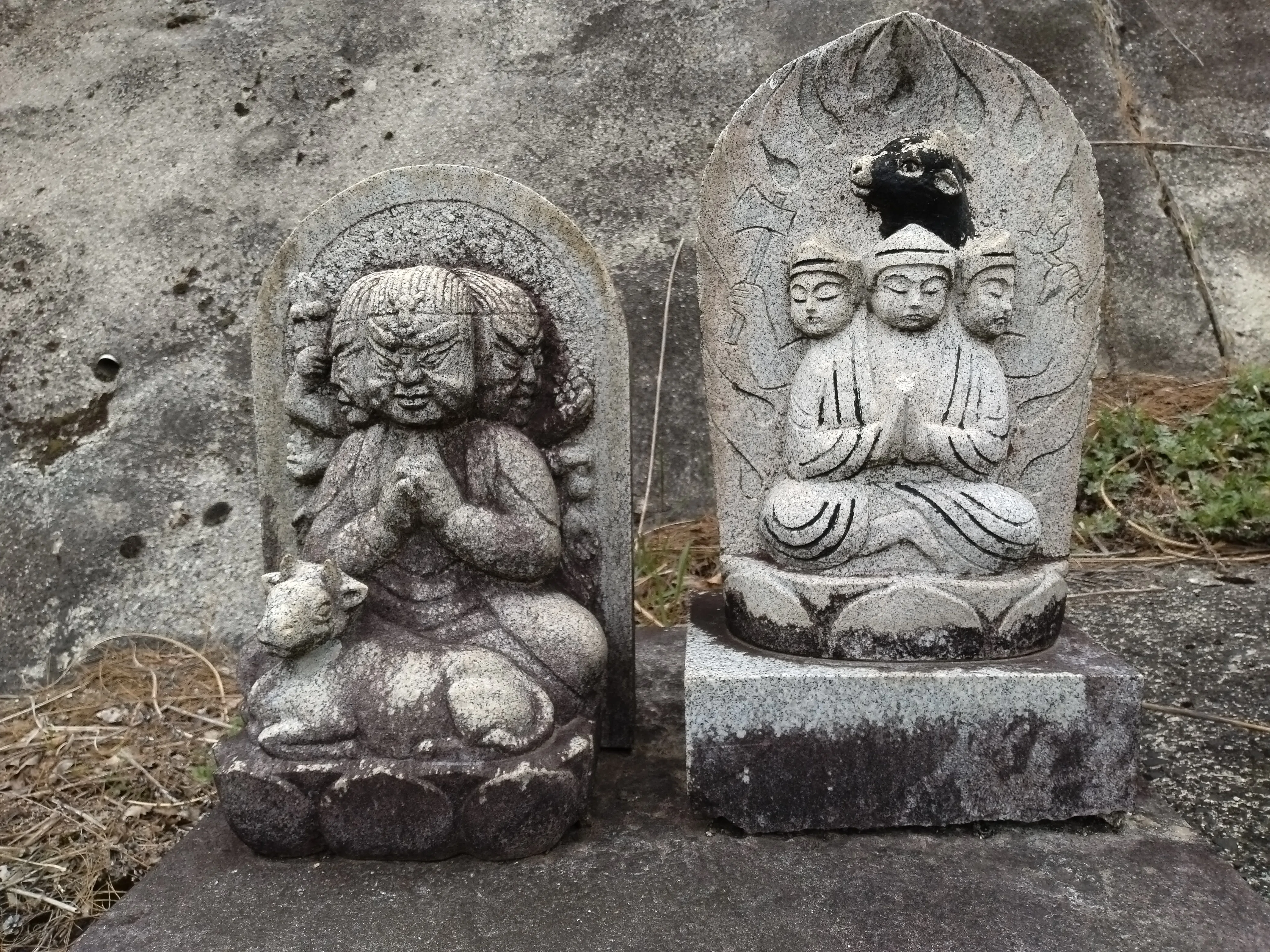 神石高原町の道端で見つけた、農村と牛が歩んできた足跡｜しまもん
