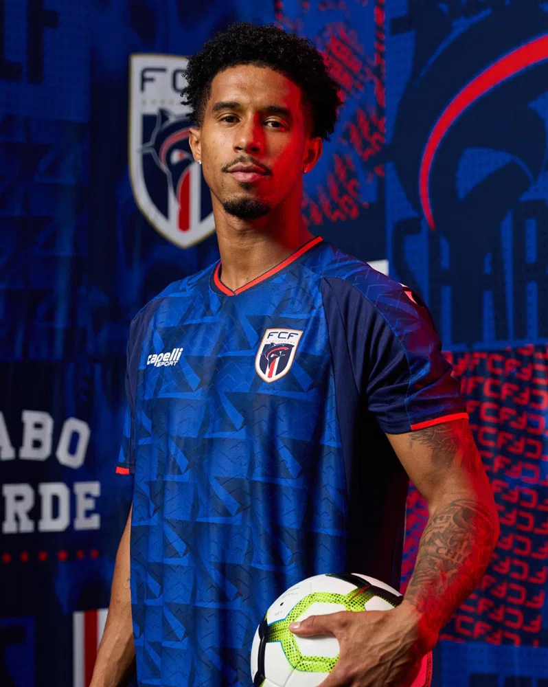 W杯2026ユニフォーム】初出場カーボベルデ代表：ユニークな「飛行経路