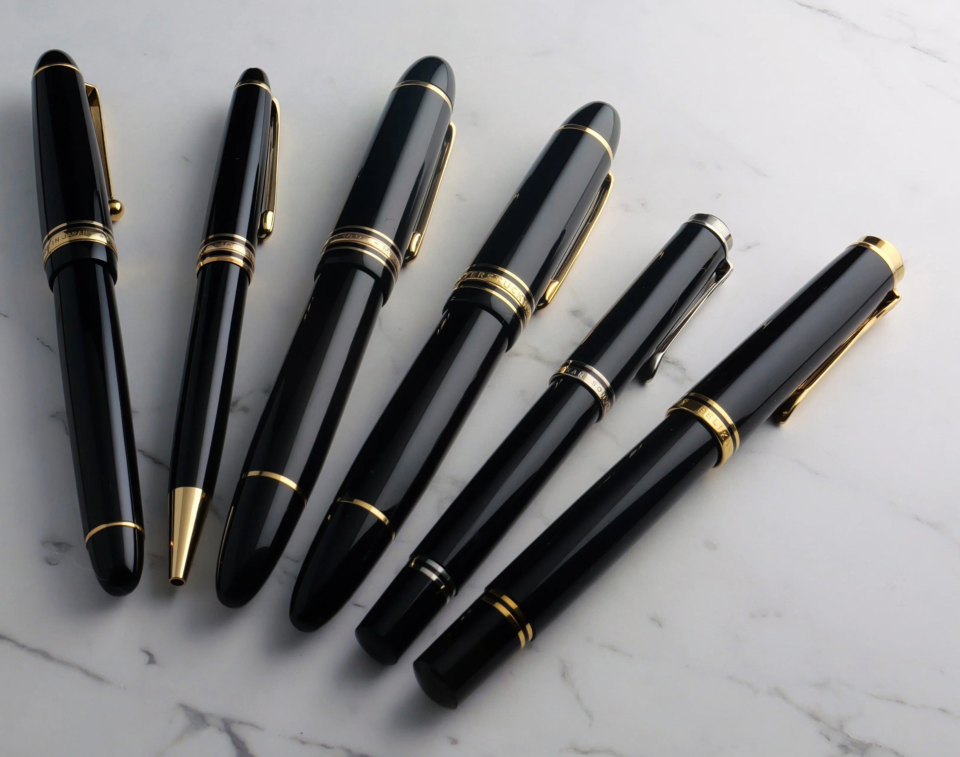 黒軸に宿るエレガンス ― Pelikan Souverän M800 Black｜Hideo Takehara