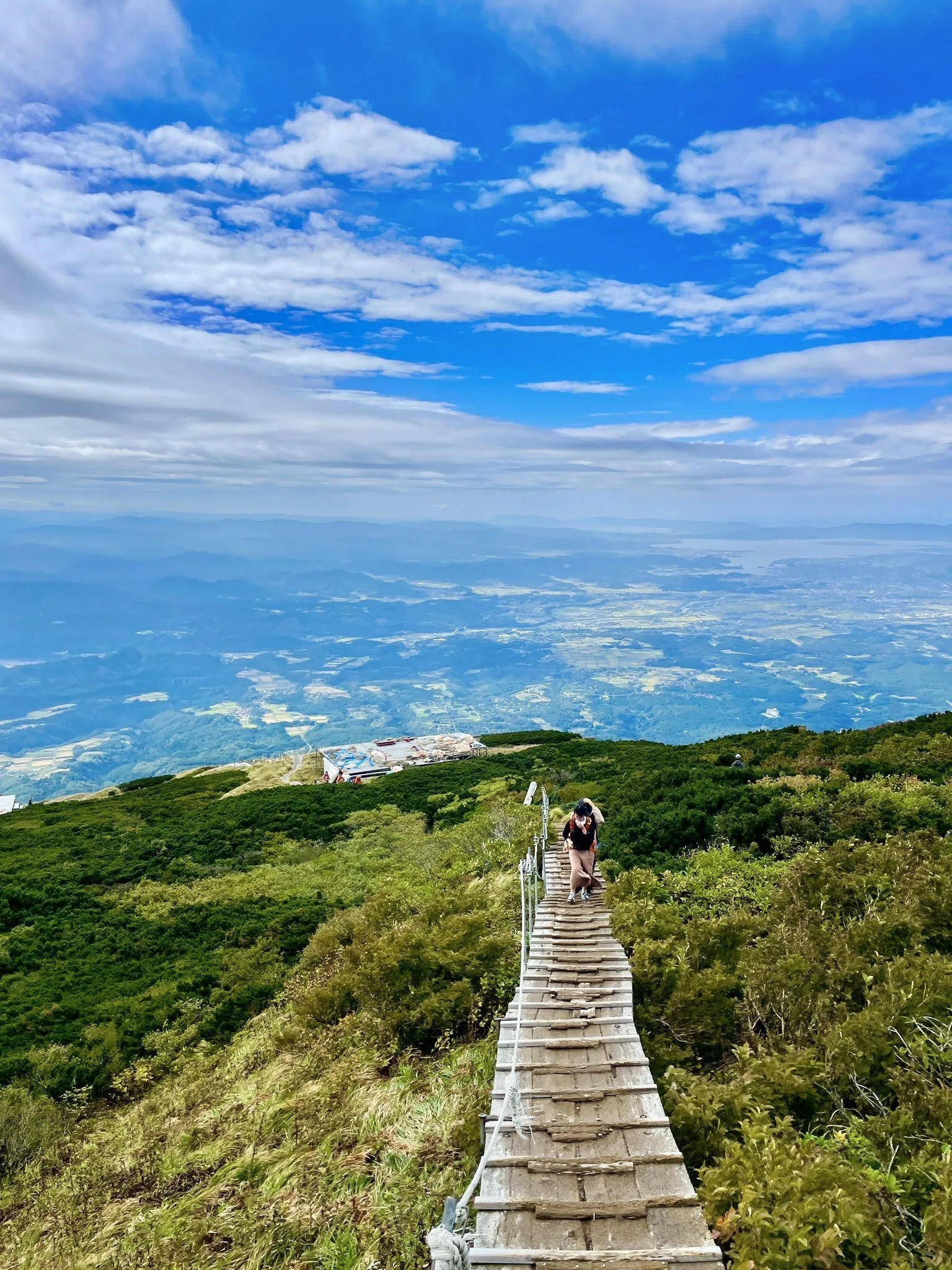 百名山制覇やってる人、鳥取県大山を最後に残しがち？｜トマシバ