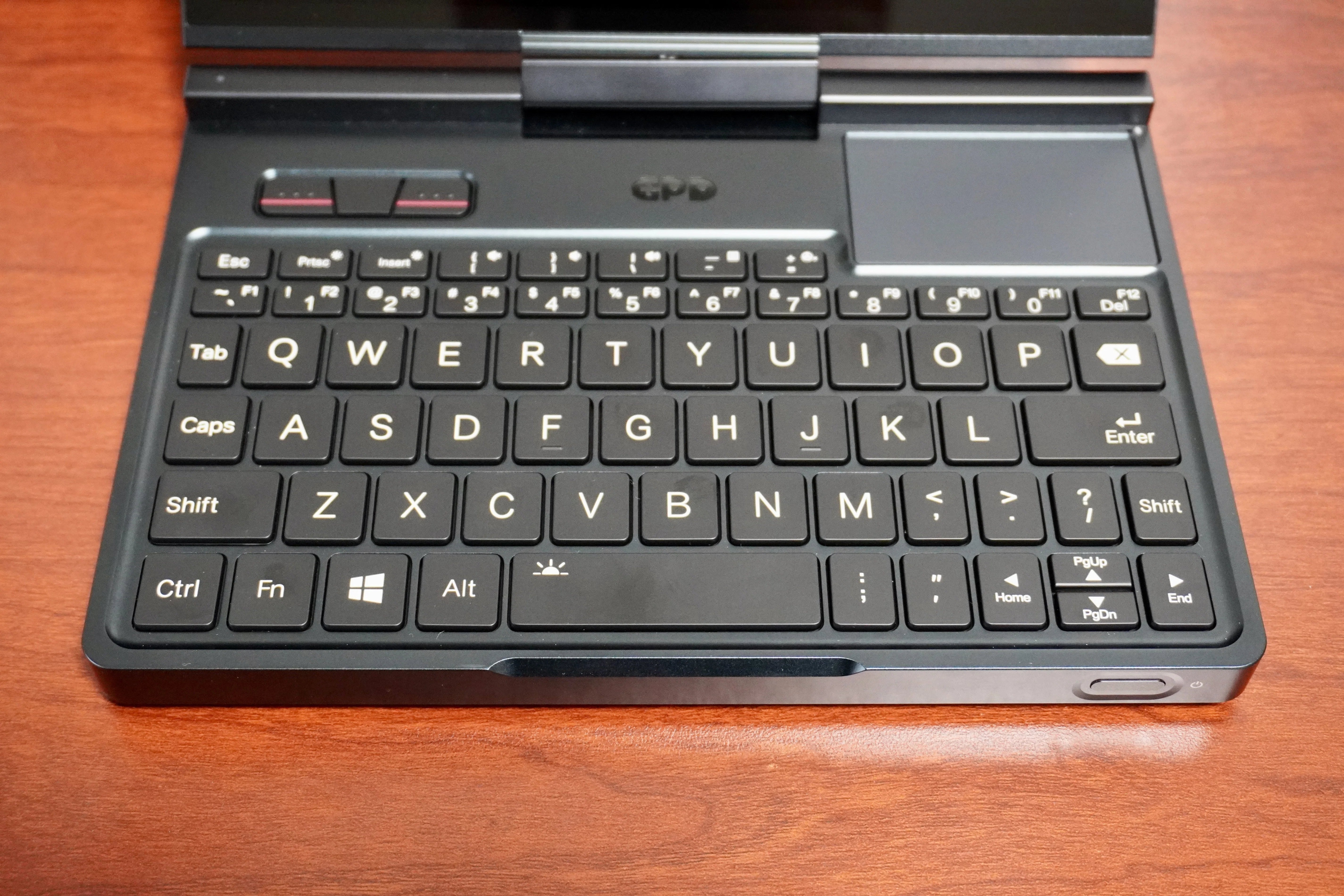 GPD Pocket 4で作るボディバッグに収まるPC作業環境（レビュー）｜やほお