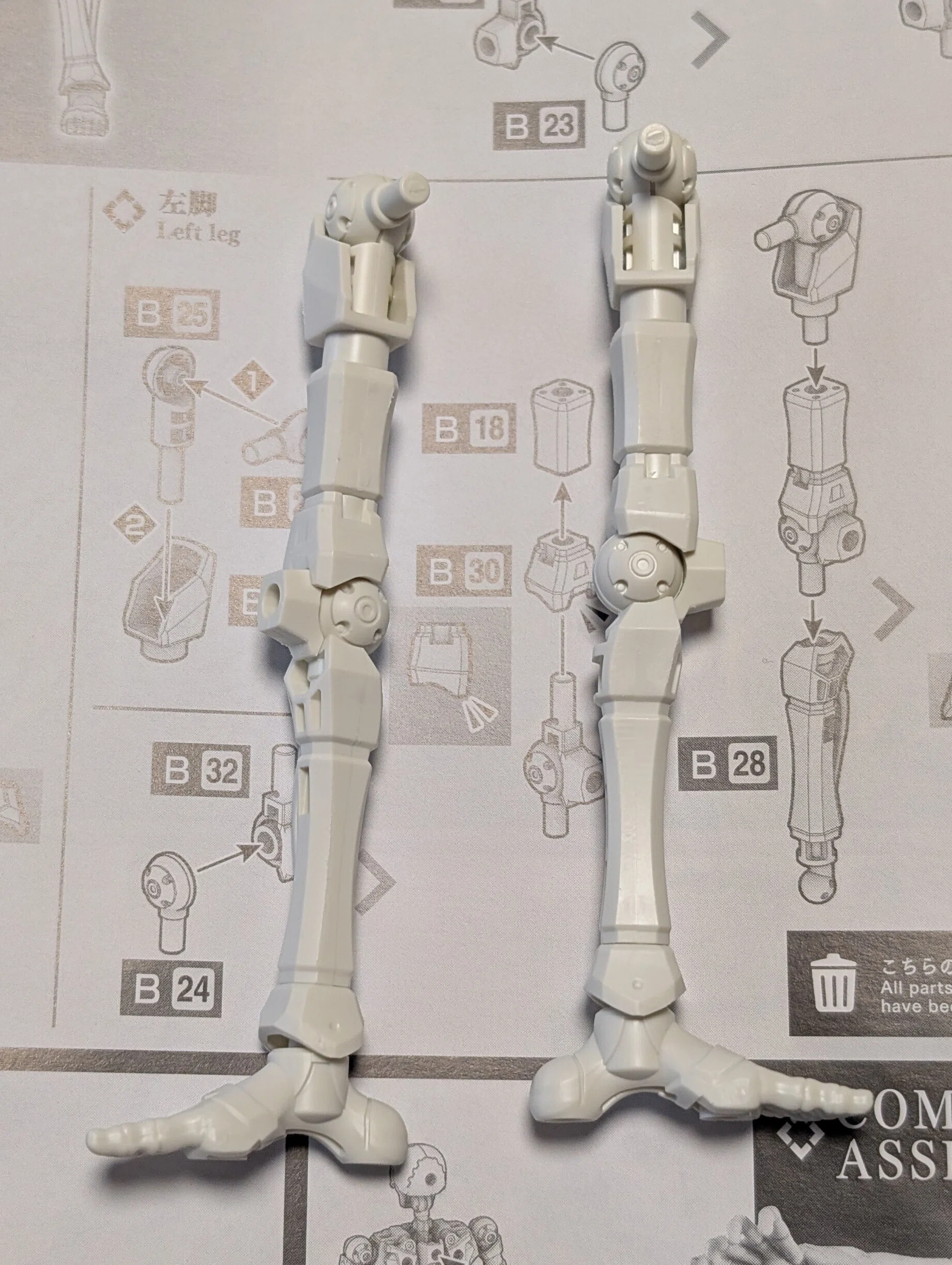 模型活】30MFスケルトン＆リーベルランサーの塗装と簡単なレビュー
