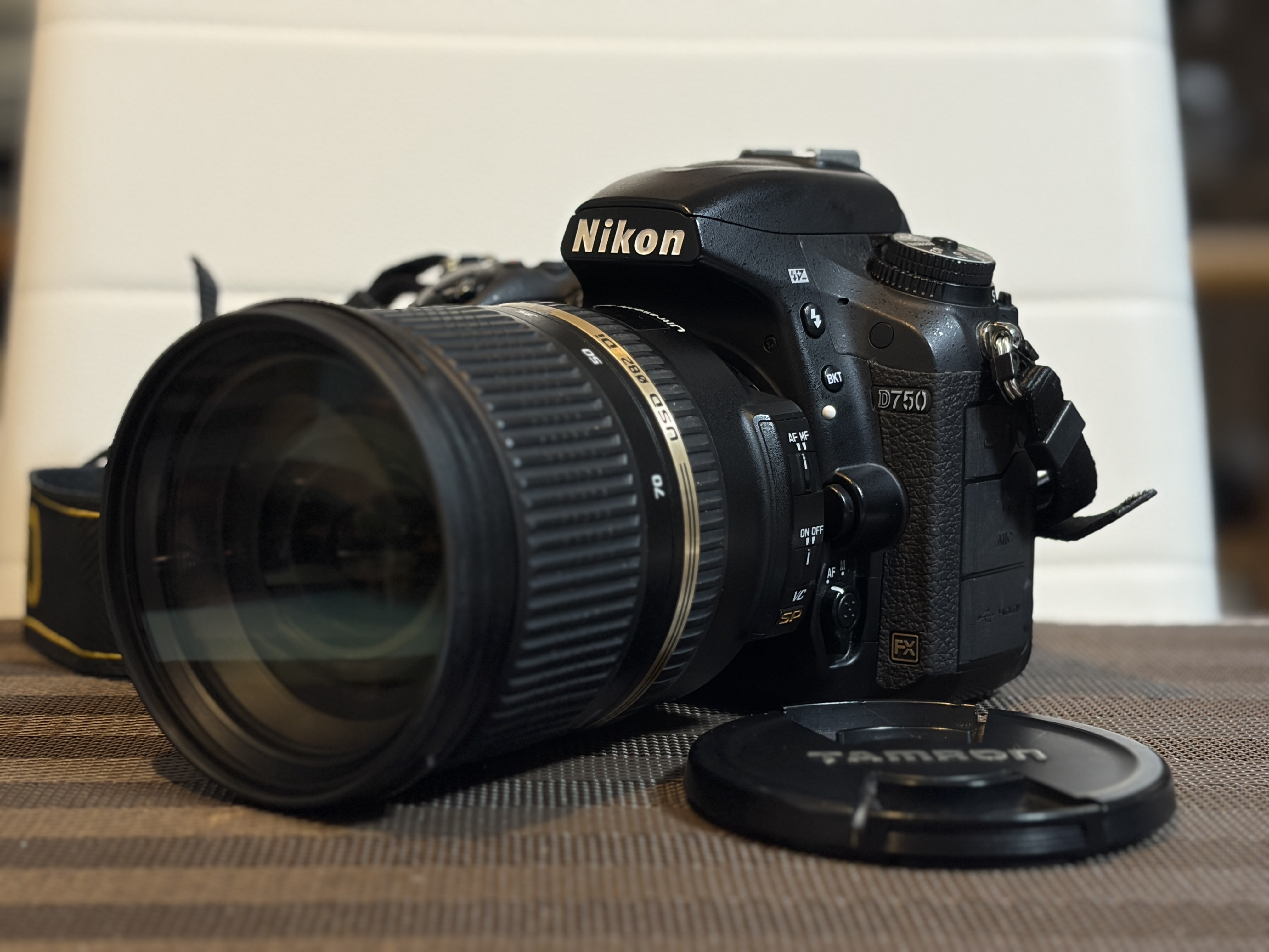 実用品 Nikon デジタル一眼レフD750 TAMRON 28-75mm付き 実用品 Nikon デジタル一眼レフD750 TAMRON 28-75mm付き