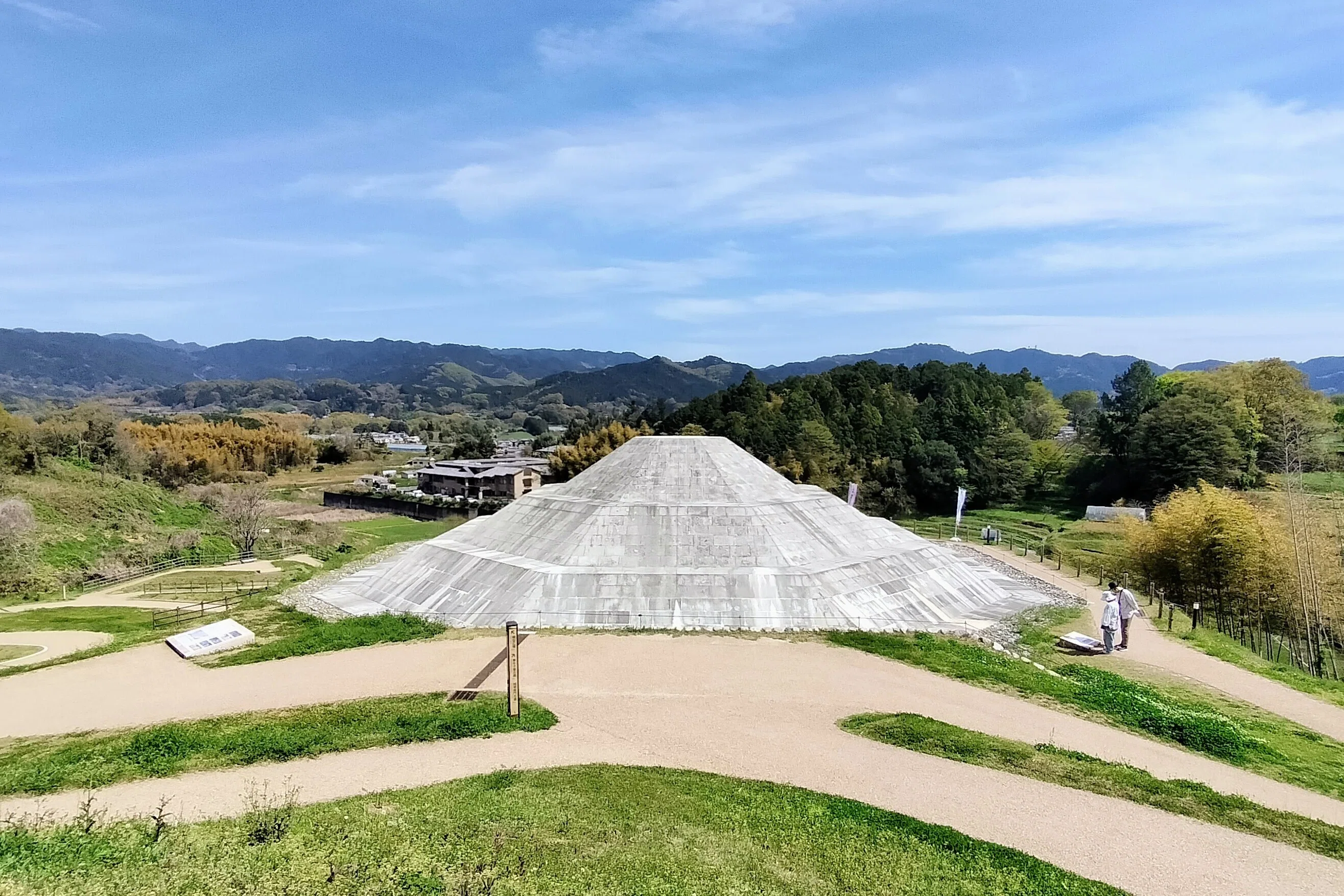 【中古】聖地と聖人の東西 起源はいかに語られるか 聖地と聖人の東西 [978-4-585-21007-8] - 10,780円 : 株式会社勉誠社