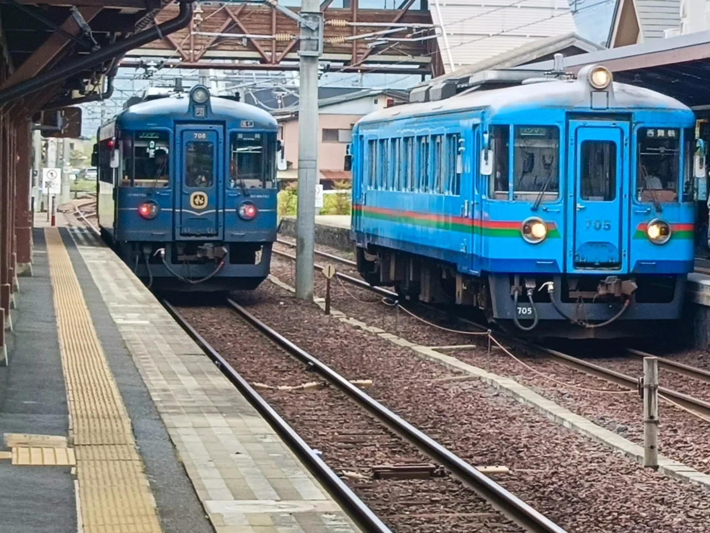 日本海を見ながら走る観光列車「あおまつ」「くろまつ」｜よってつ