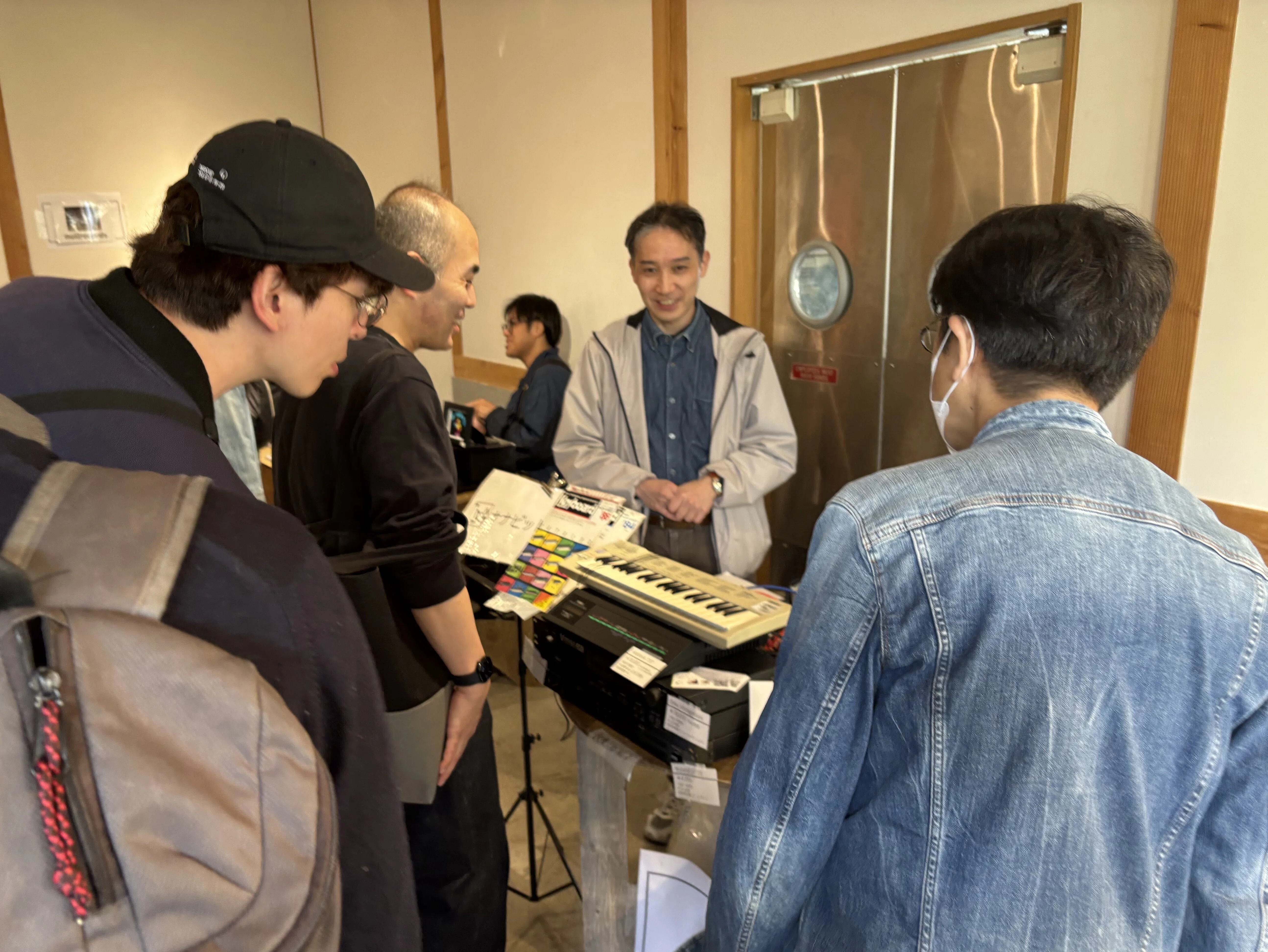 レポート】 4/25（土）, 26（日）レコード・フェア & NEW POP UP