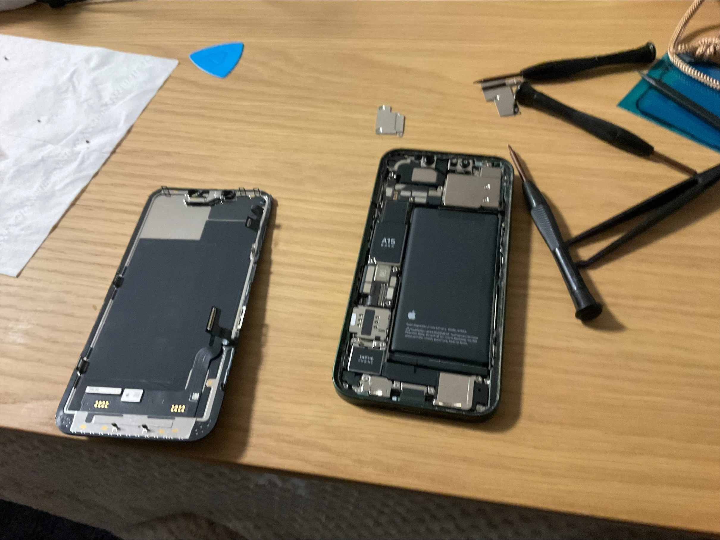 iPhone13のバッテリー交換をする｜そんべん