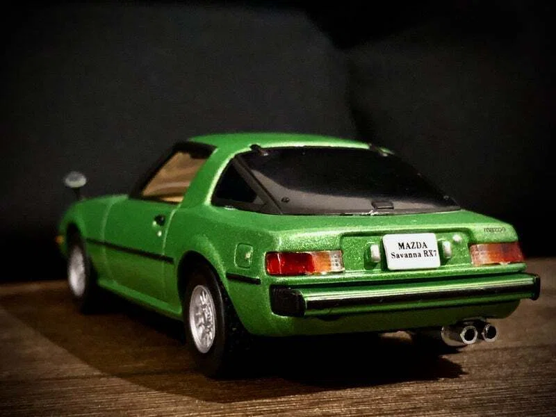 ノレブ 1/43 マツダ サバンナRX7｜てOのミニカー日記。