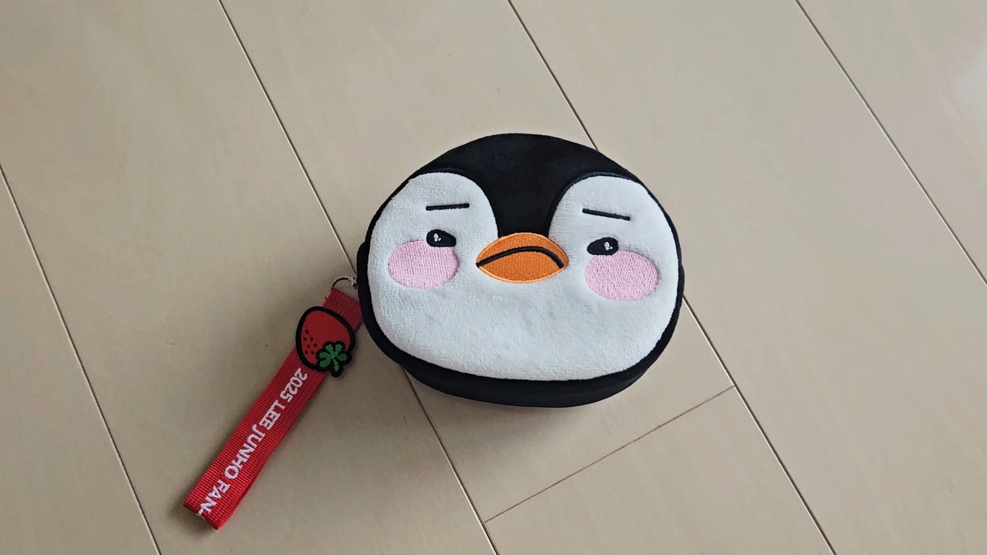 ピンクペンペンも無事到着🐧🩷️｜チャミ🐰韓ドラ好き💛JUNHOペン🐧