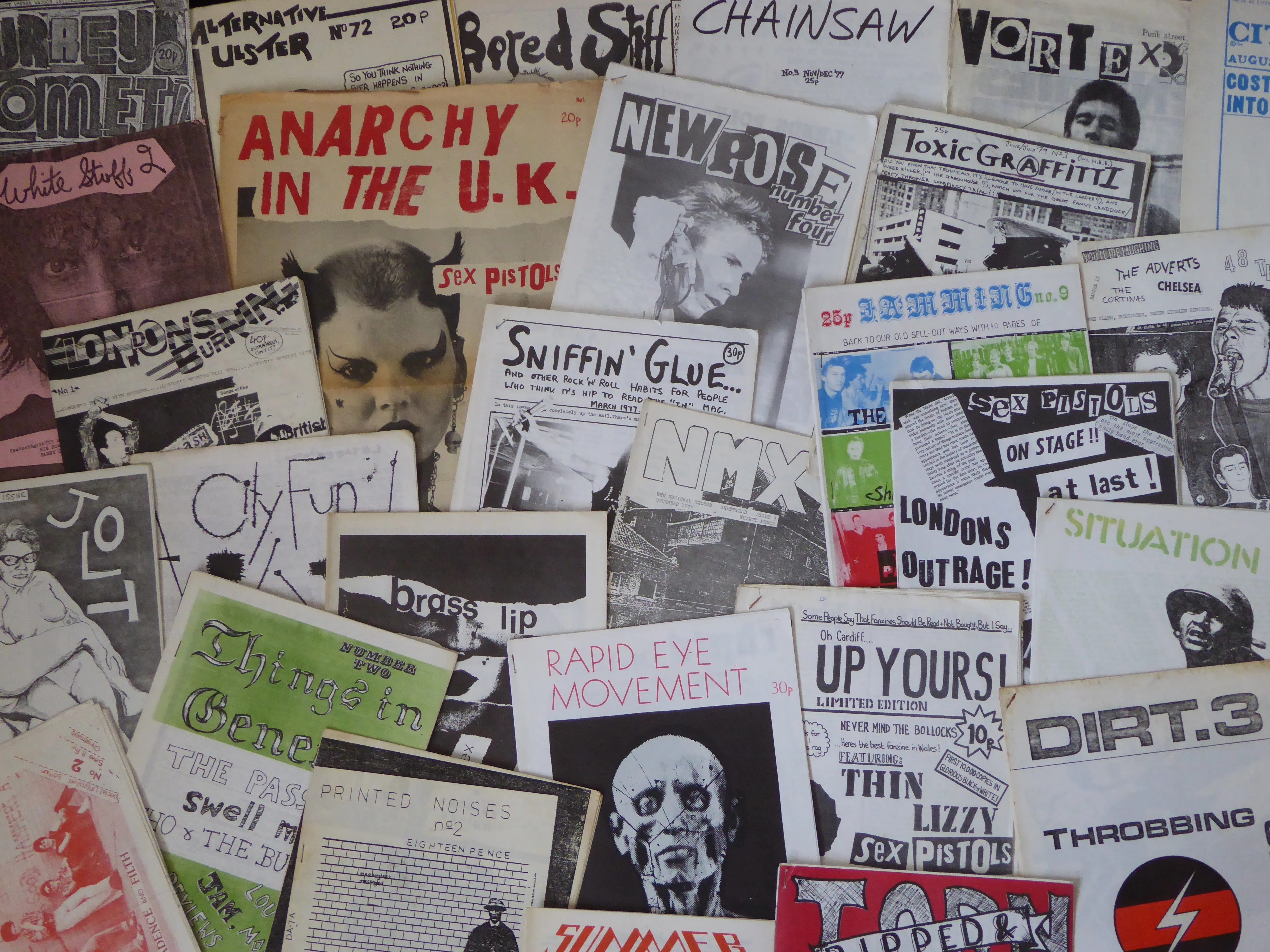 zineの歴史 zine(ジン)が流行ってる？ 気になったので調べてみた｜N人