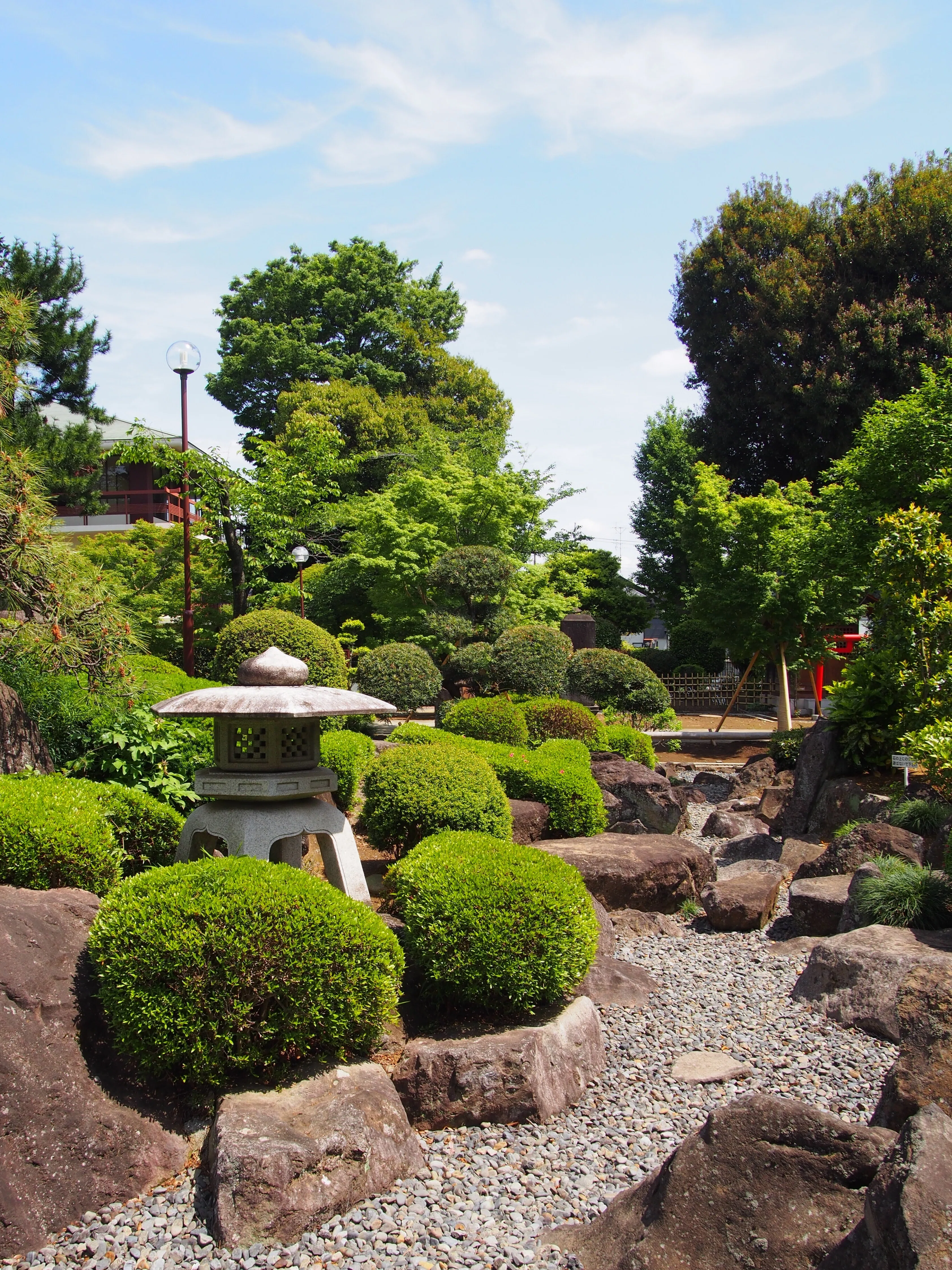 見沼田んぼの先で出会った、石と緑の楽園。宝珠山十輪院吉祥寺の庭園