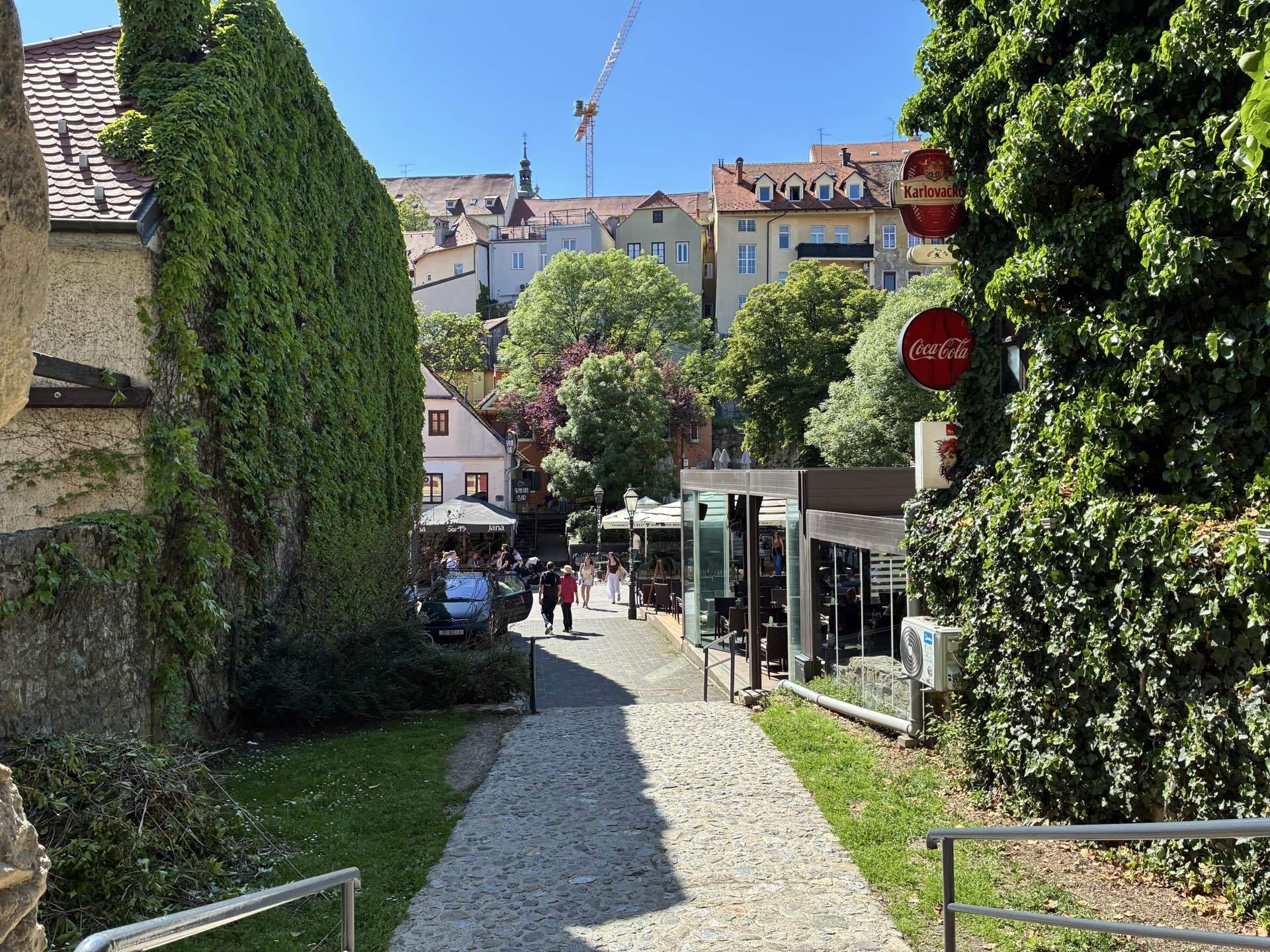 クロアチア🇭🇷ザグレブはコーヒーが美味しい街｜あきらの旅行記