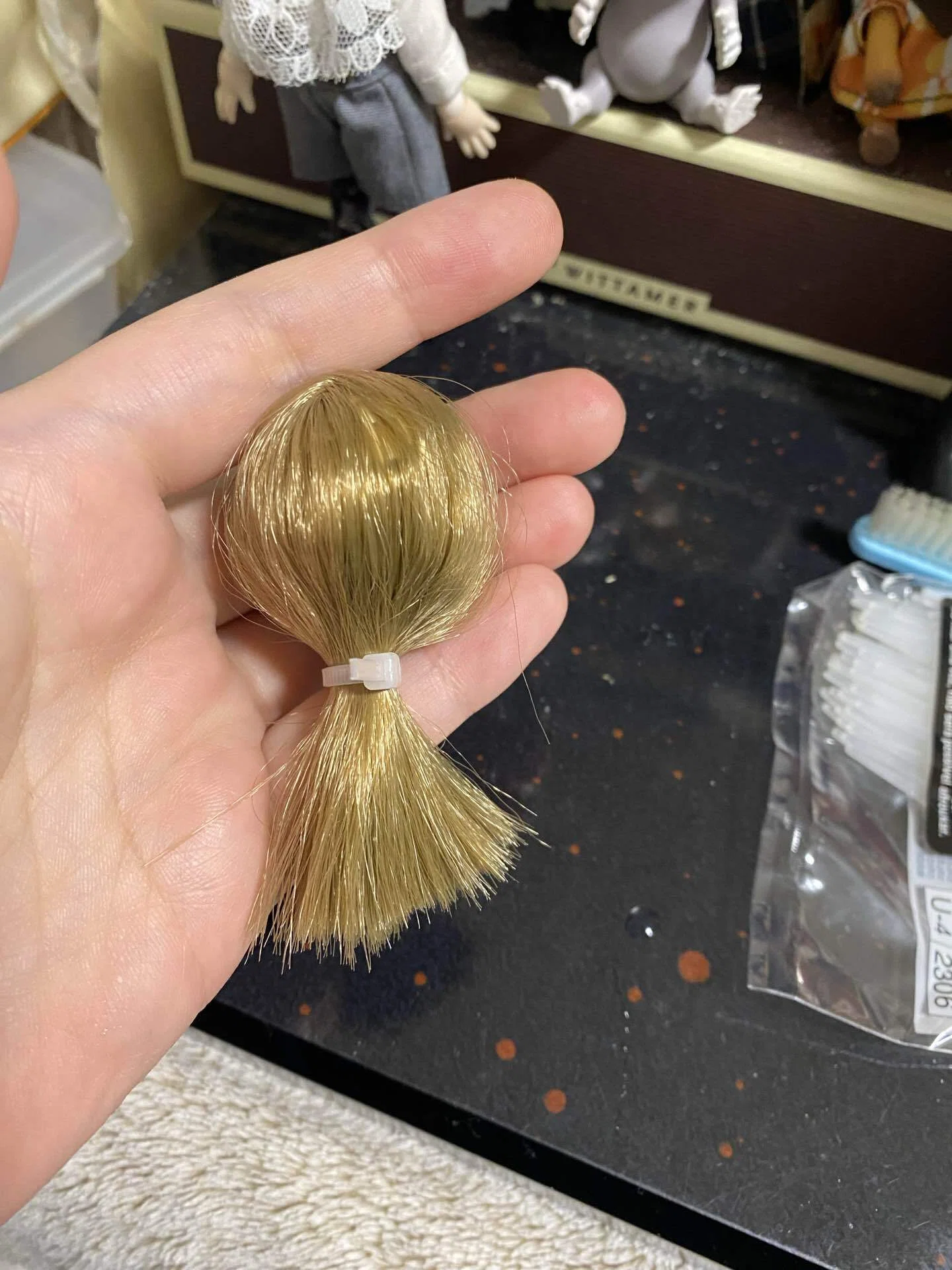 六分の一男子図鑑エイトの植毛ブランクヘッドをヘアセットした話