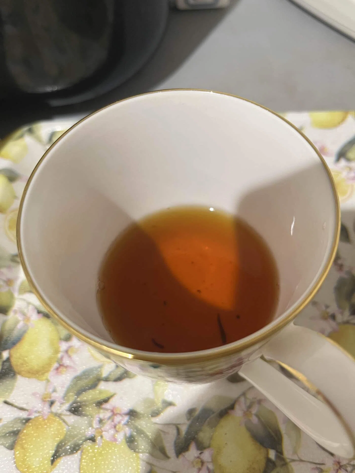 中国紅茶の鳳慶を淹れる｜夜暮こみち