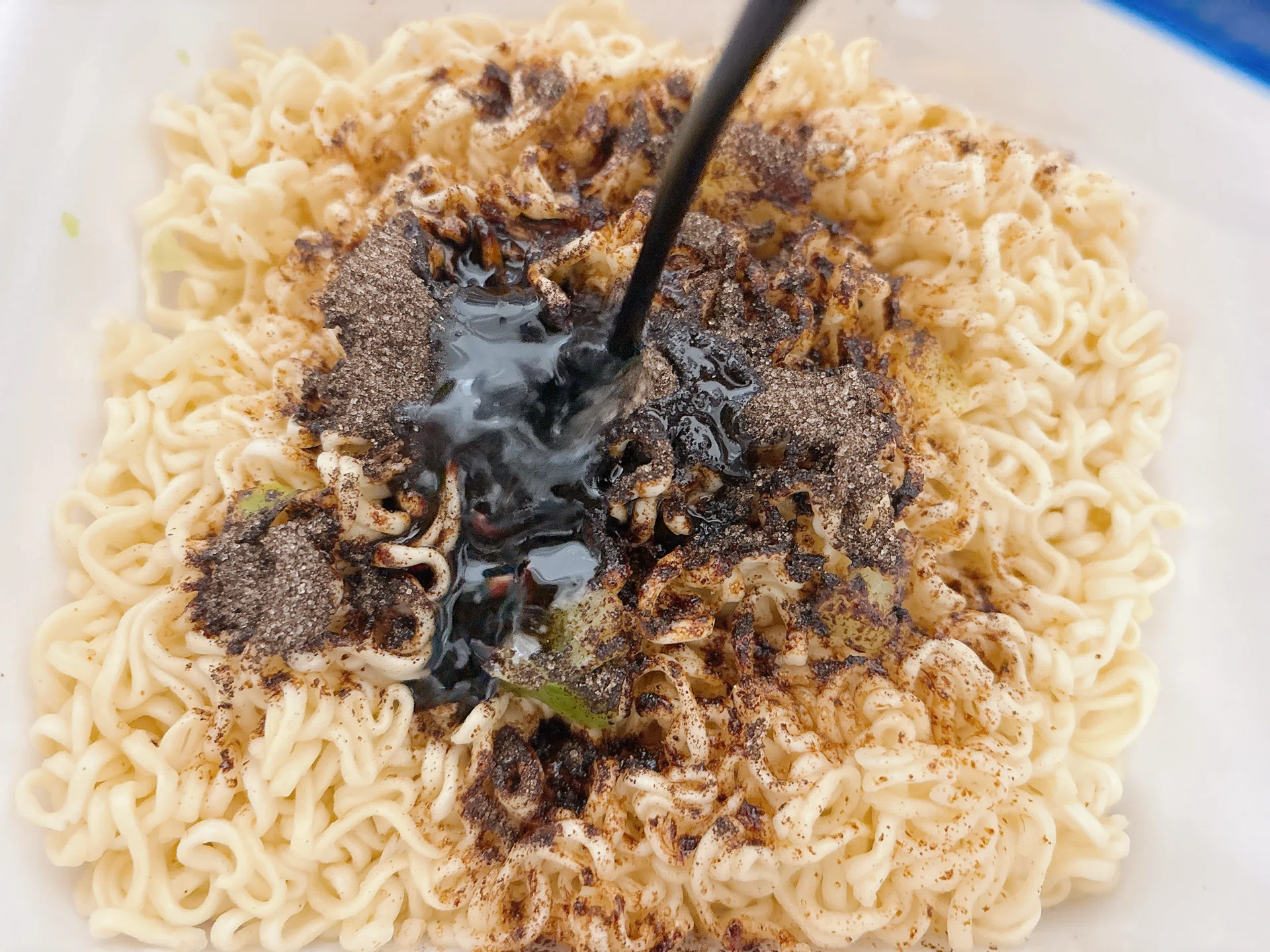 カップ麺格付け#487 麺大盛り ソース焼そば (ローソン)｜イケ麺