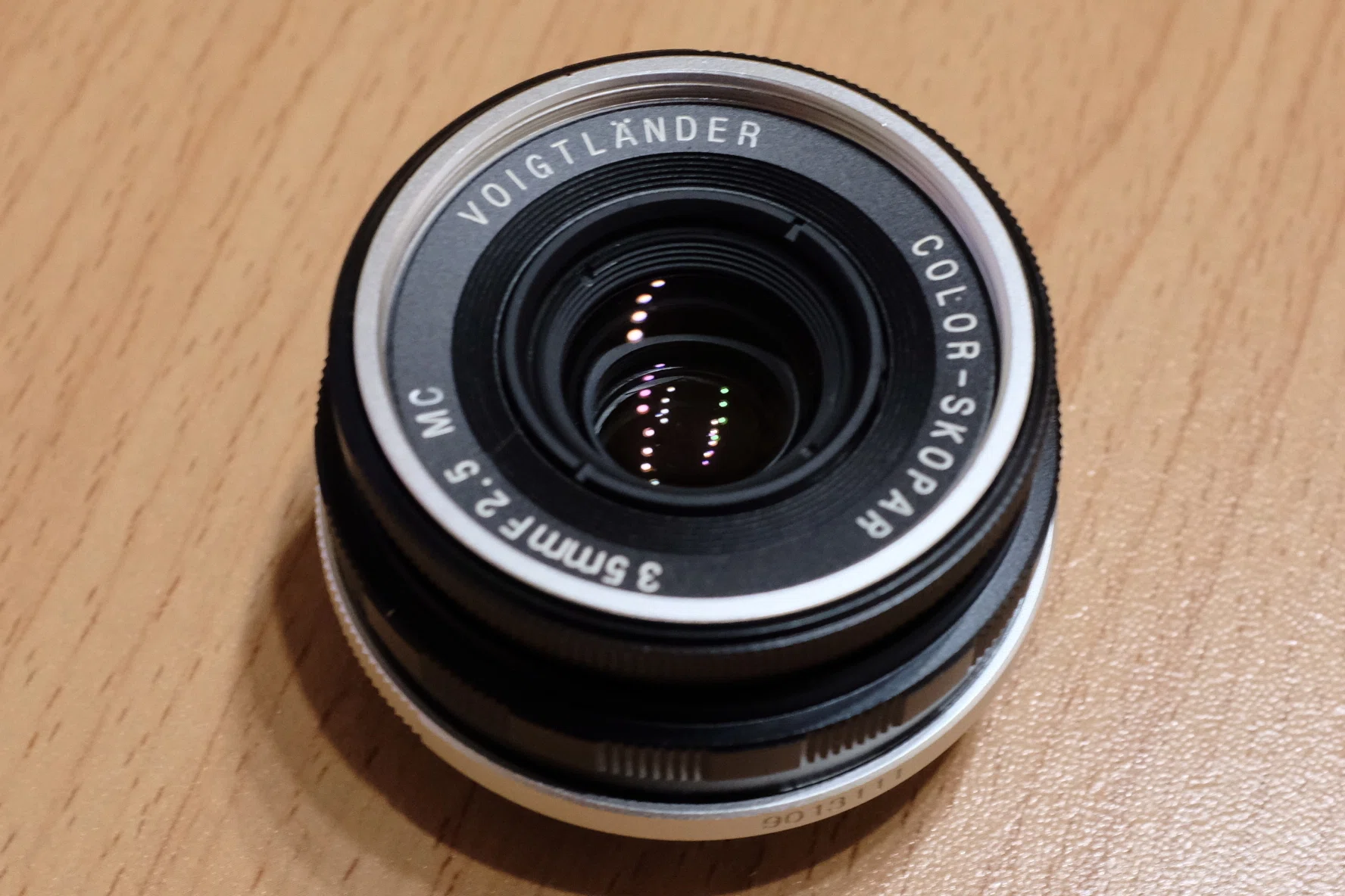 安くていまだに評価の高いVoigtlander COLOR-SKOPAR 35mm f2.5。｜xaymaca