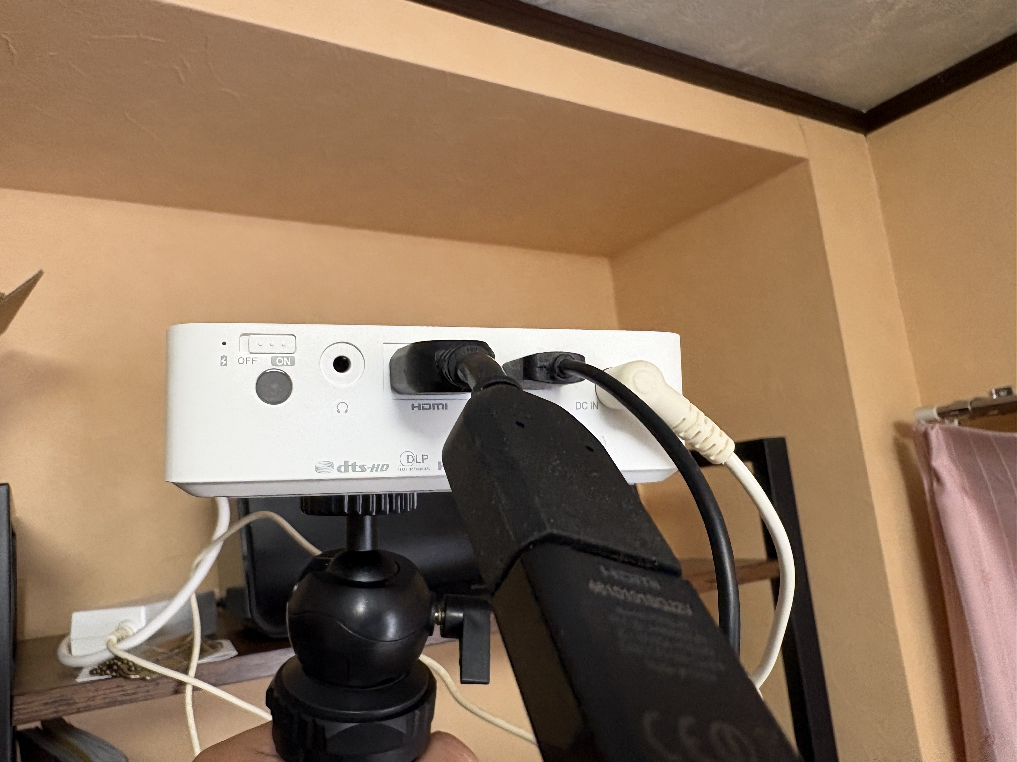 [値下げ]LGプロジェクター PH30N PJT-PH30N-Gallery-MobileZoom-