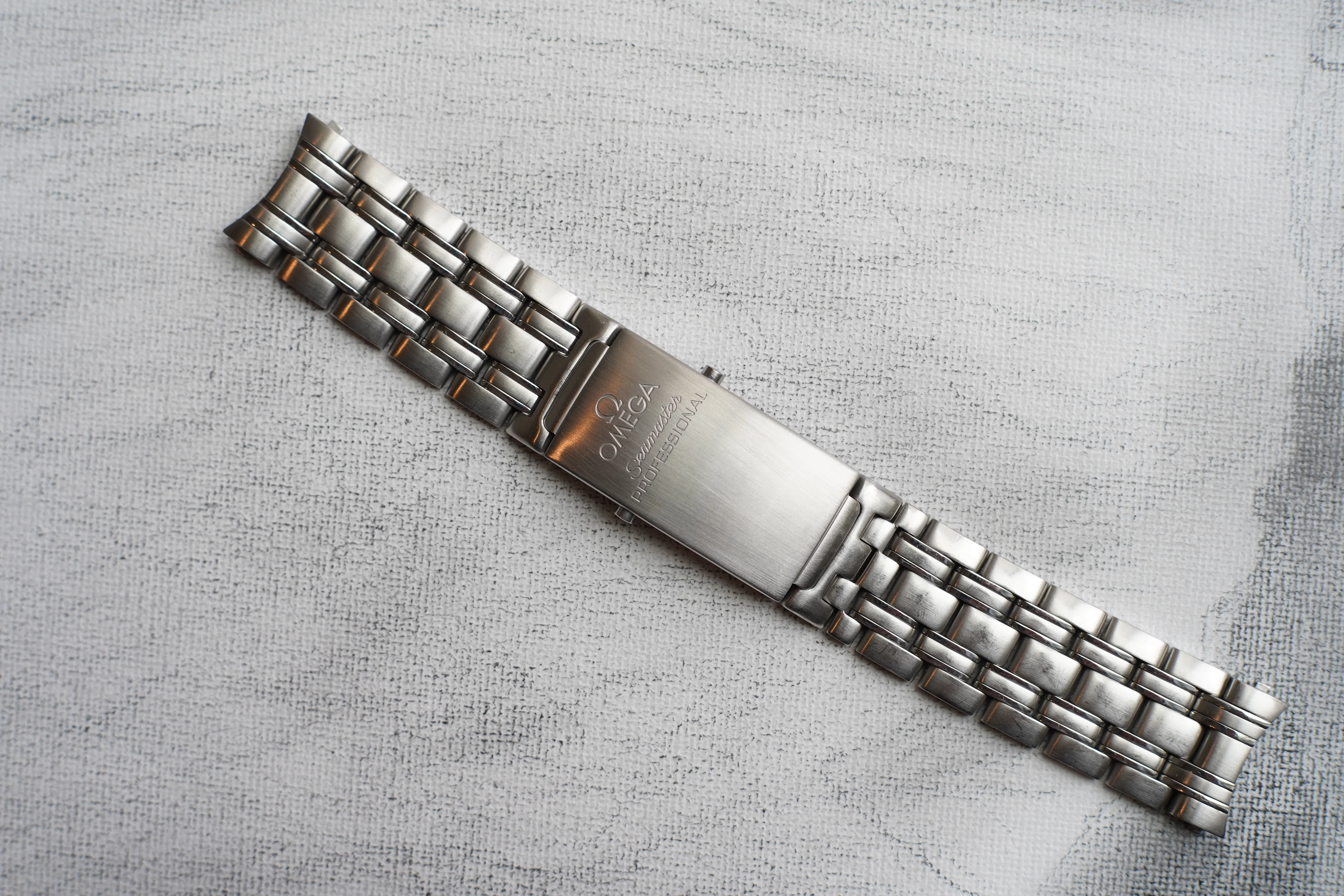 OMEGA SEAMASTER 300 2531.80のメモ、あと廉価ラバーバンドの感想