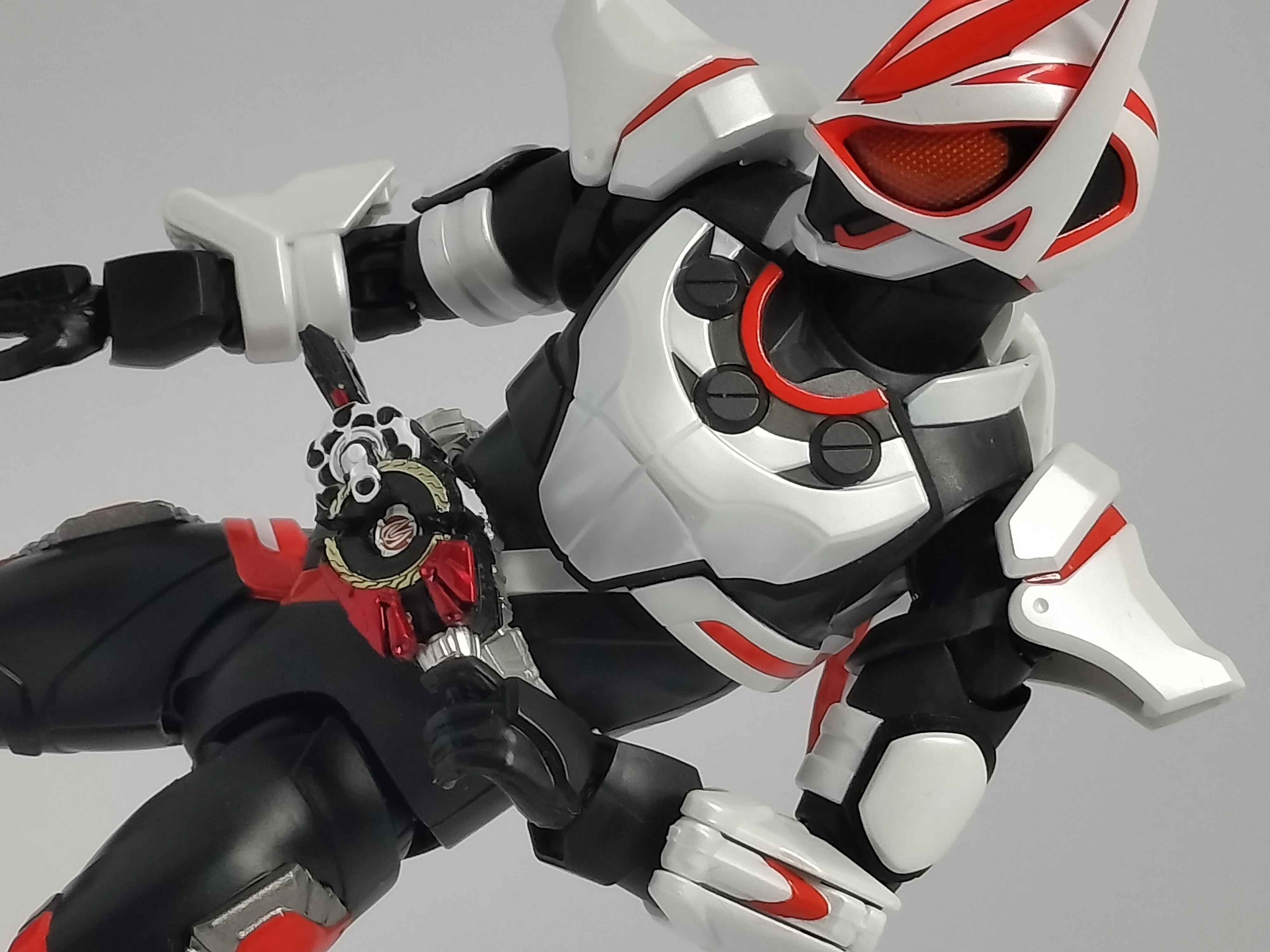 S.H.Figuarts 仮面ライダーギーツ マグナムブーストフォーム -STORE