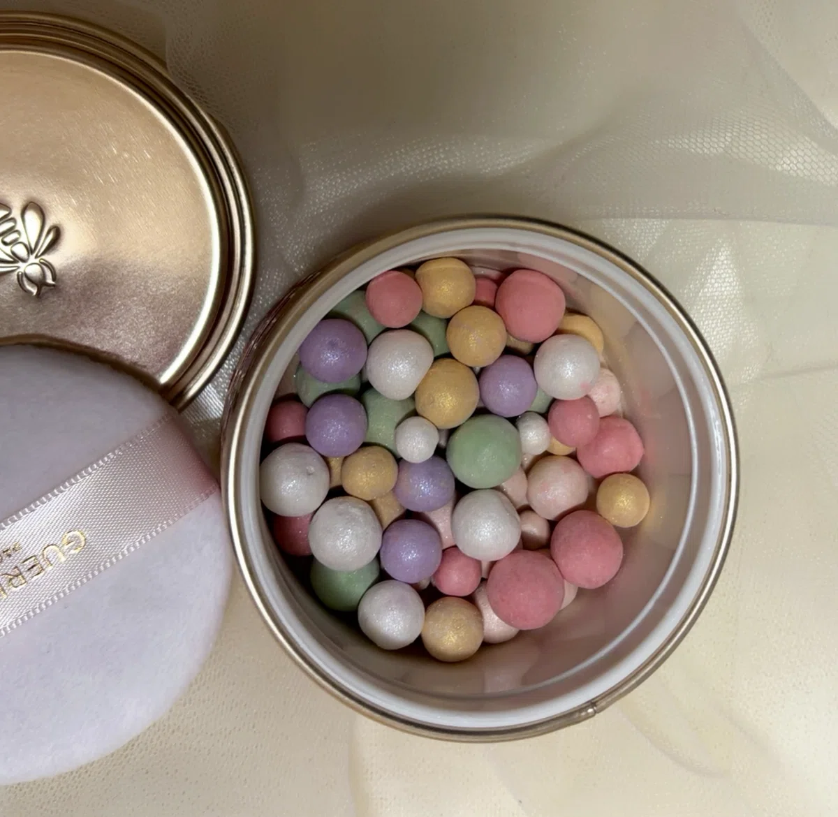 40代検証】GUERLAIN メテオリット ビーユ比較｜02ローズと限定