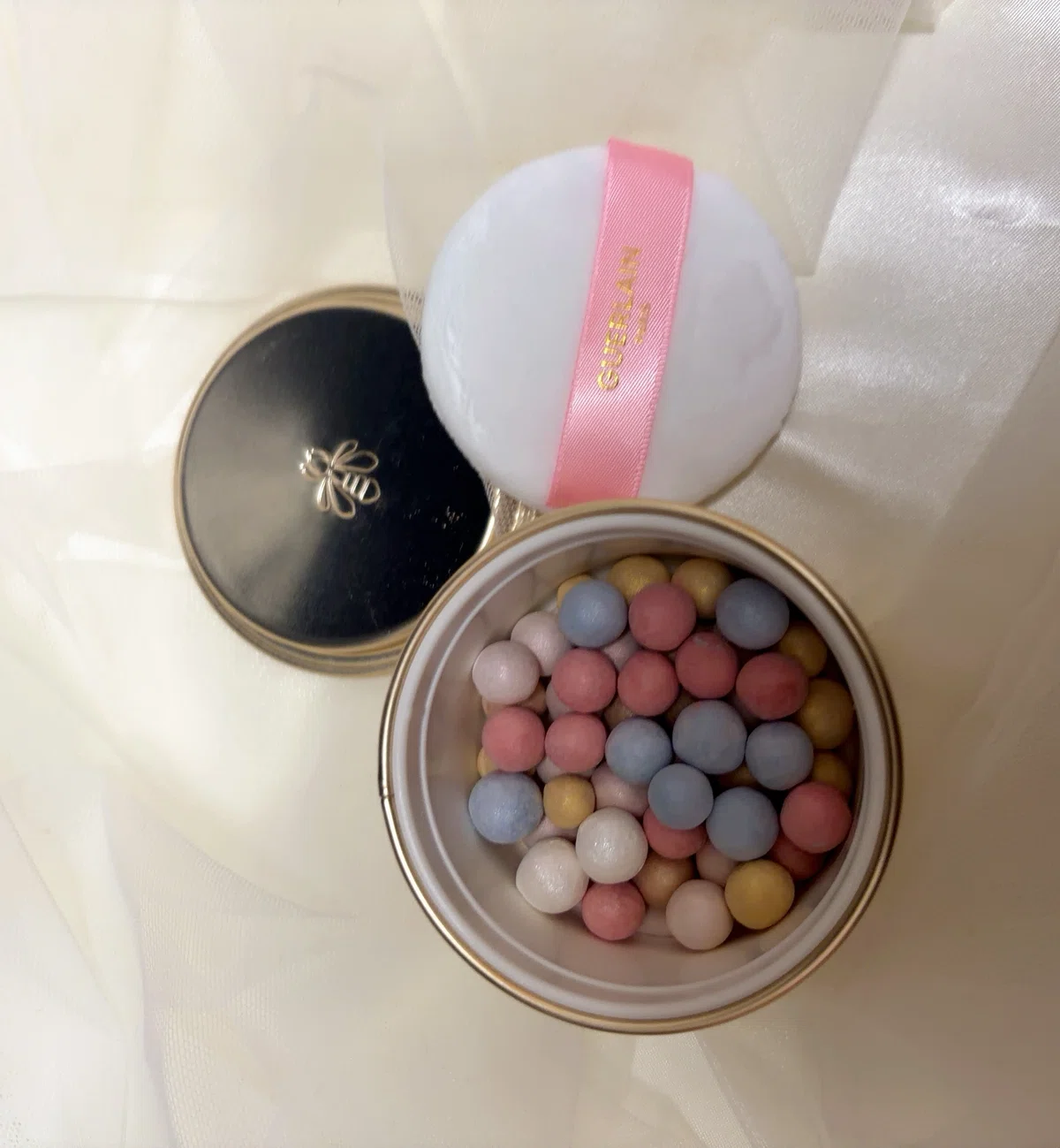 40代検証】GUERLAIN メテオリット ビーユ比較｜02ローズと限定