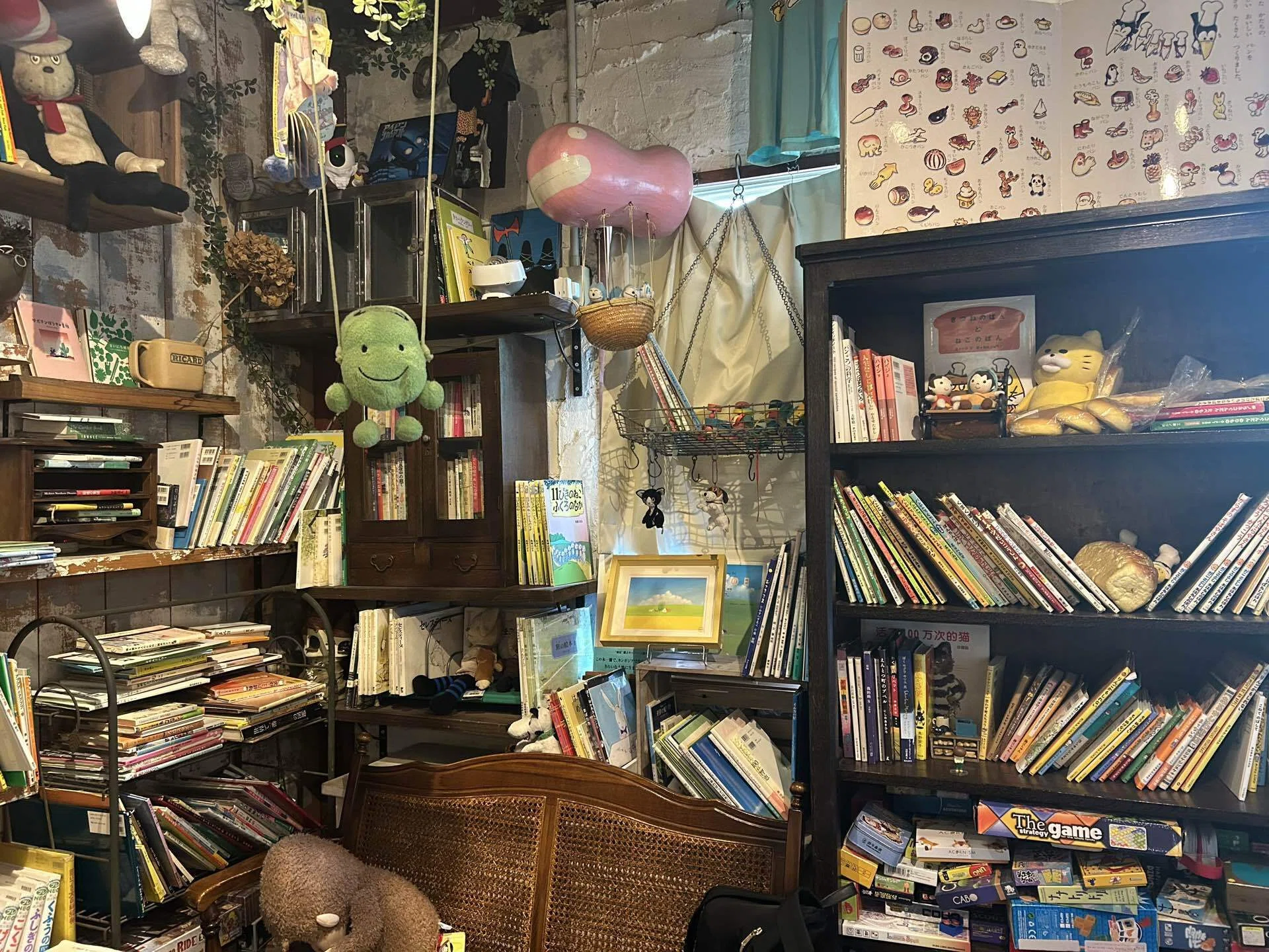 一度は行きたい絵本カフェ「Story book」に、4歳児と行ってみた｜大阪