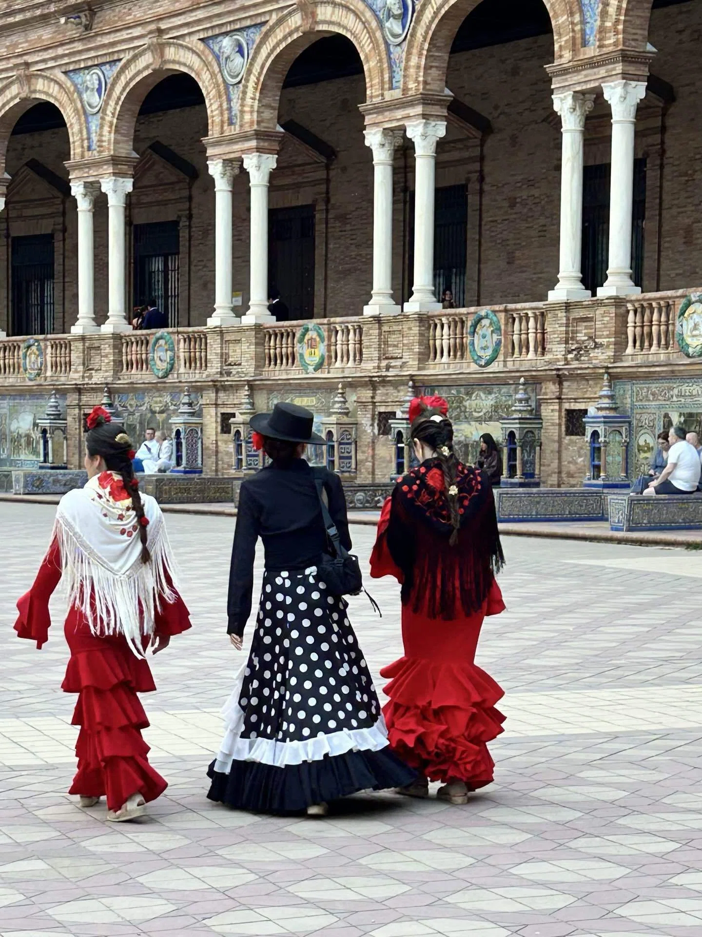 ◇大人のスペイン旅◇セビリアのフラメンコな春祭りへ｜LRM