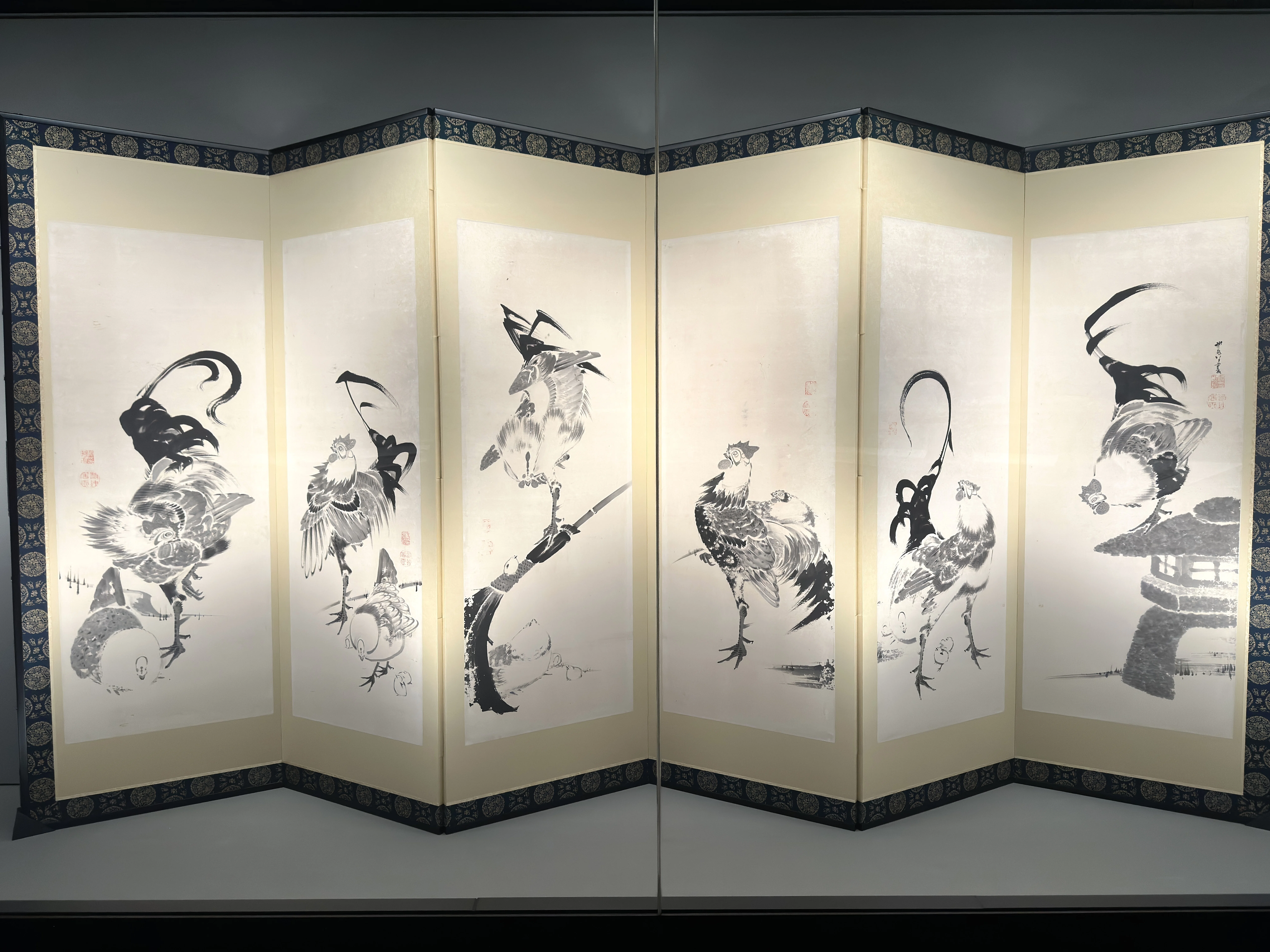 若冲シャワーを浴びに福田美術館へ【取材こぼれ話・うら話】｜すえはら