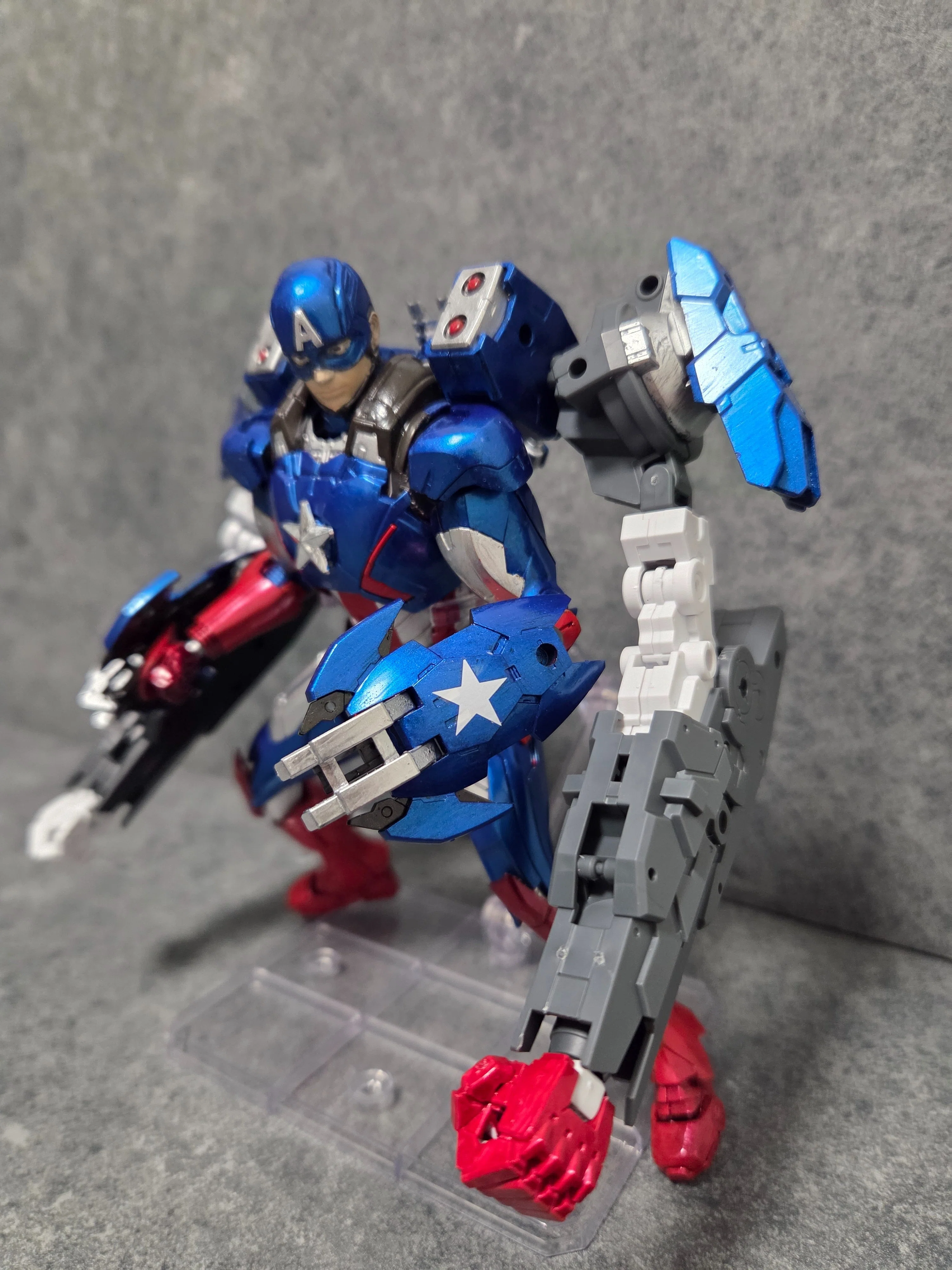 キャプテンアメリカ キャプテン・アメリカの武装を作る！Building Captain America's