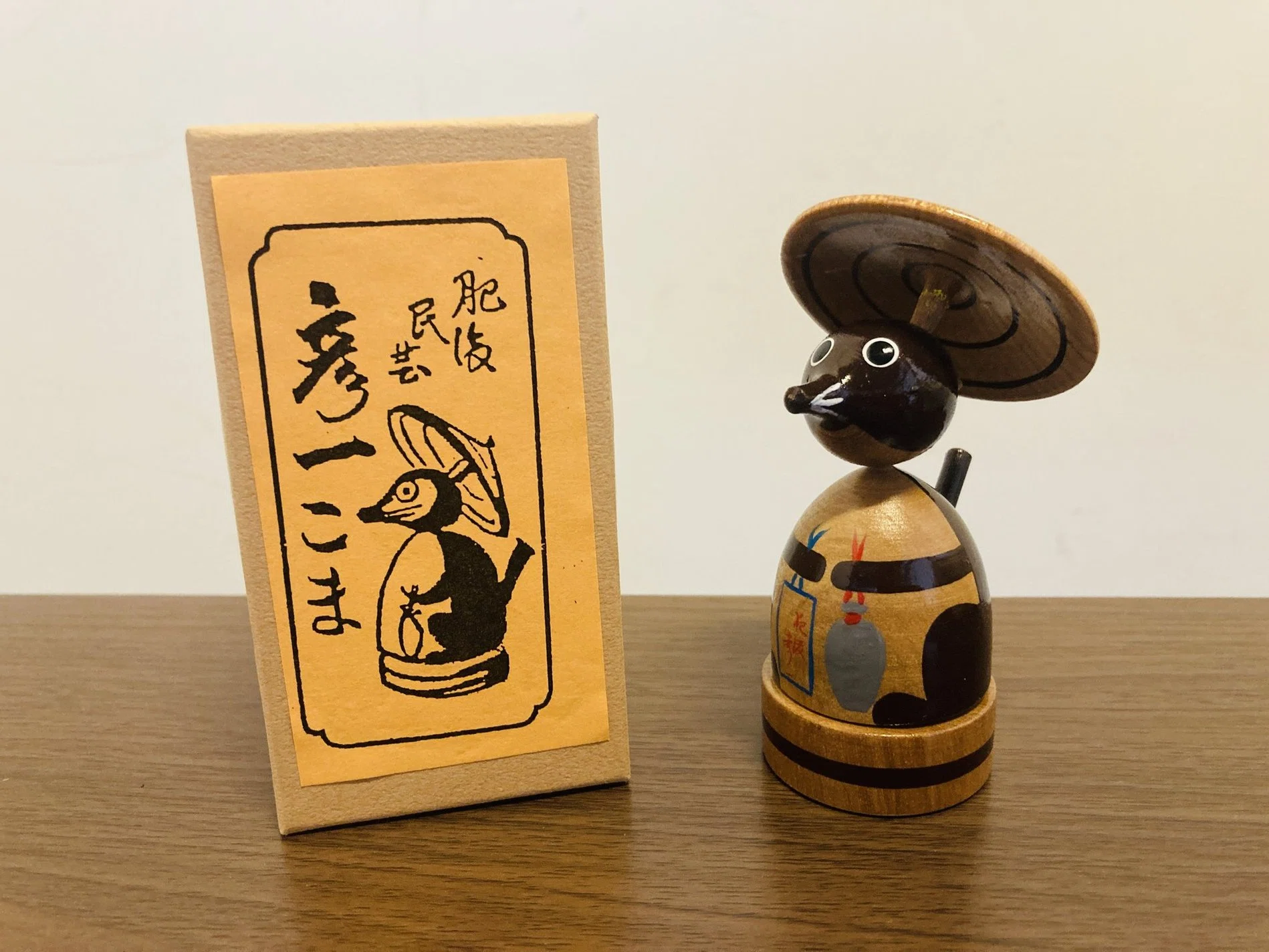 たぬき民芸」を、手のひらに。つい持ち帰りたくなるのには、理由がある