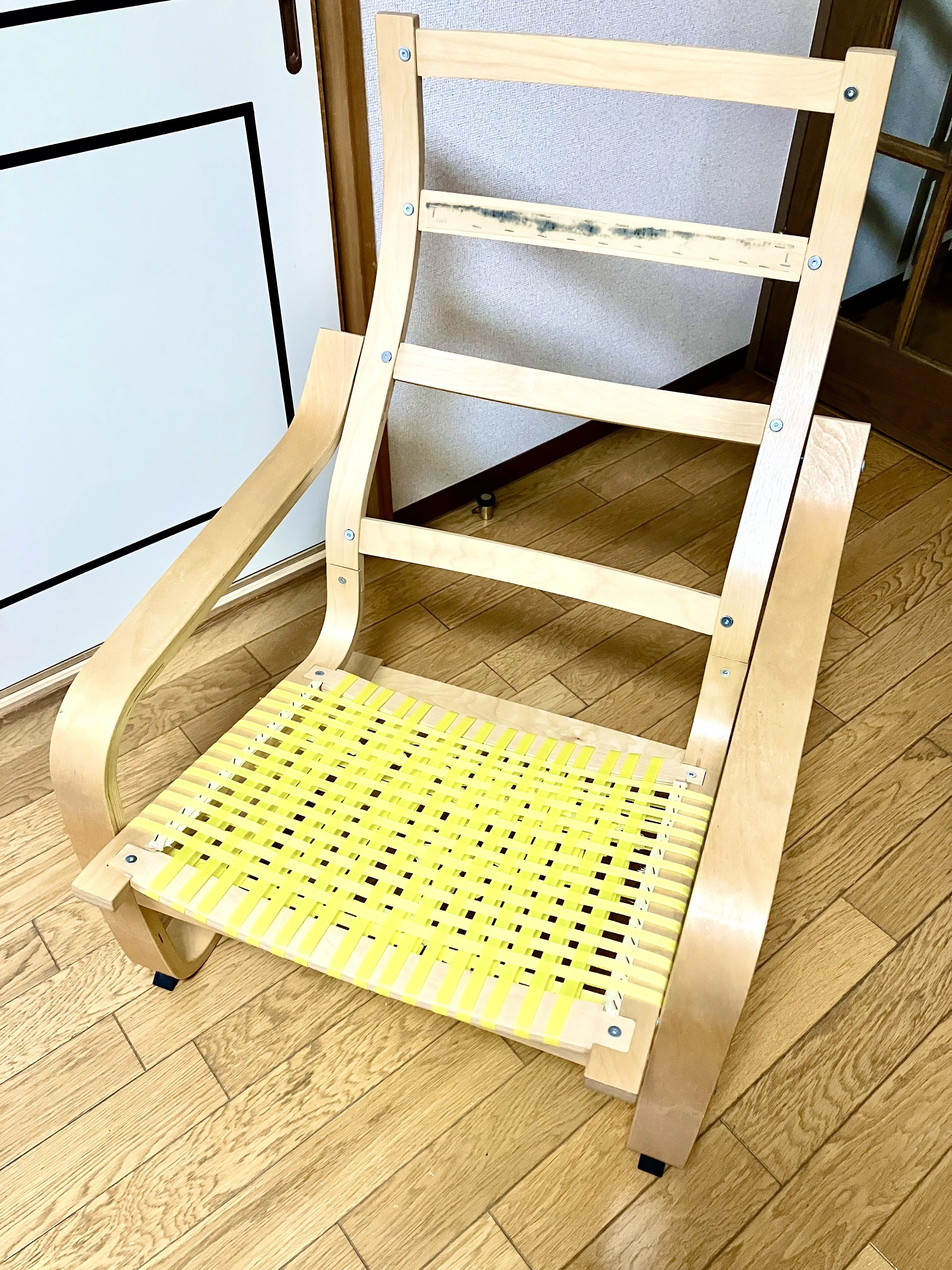 IKEAで「修理不可」と断られたポエングを100均素材で再生。半年間
