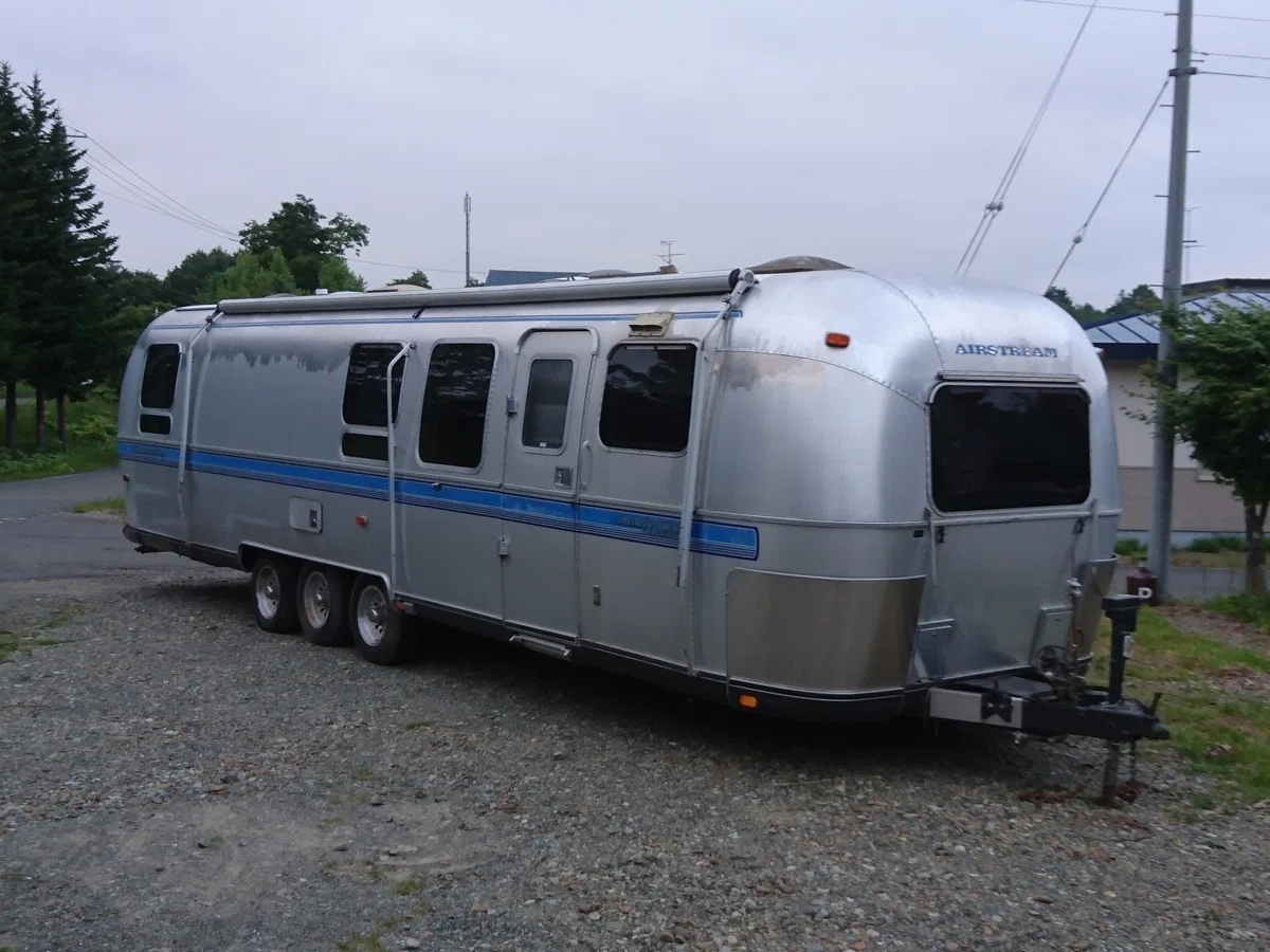 2016年：世界最大級超レア Air Stream Classic 34F 1997年製 3軸】が