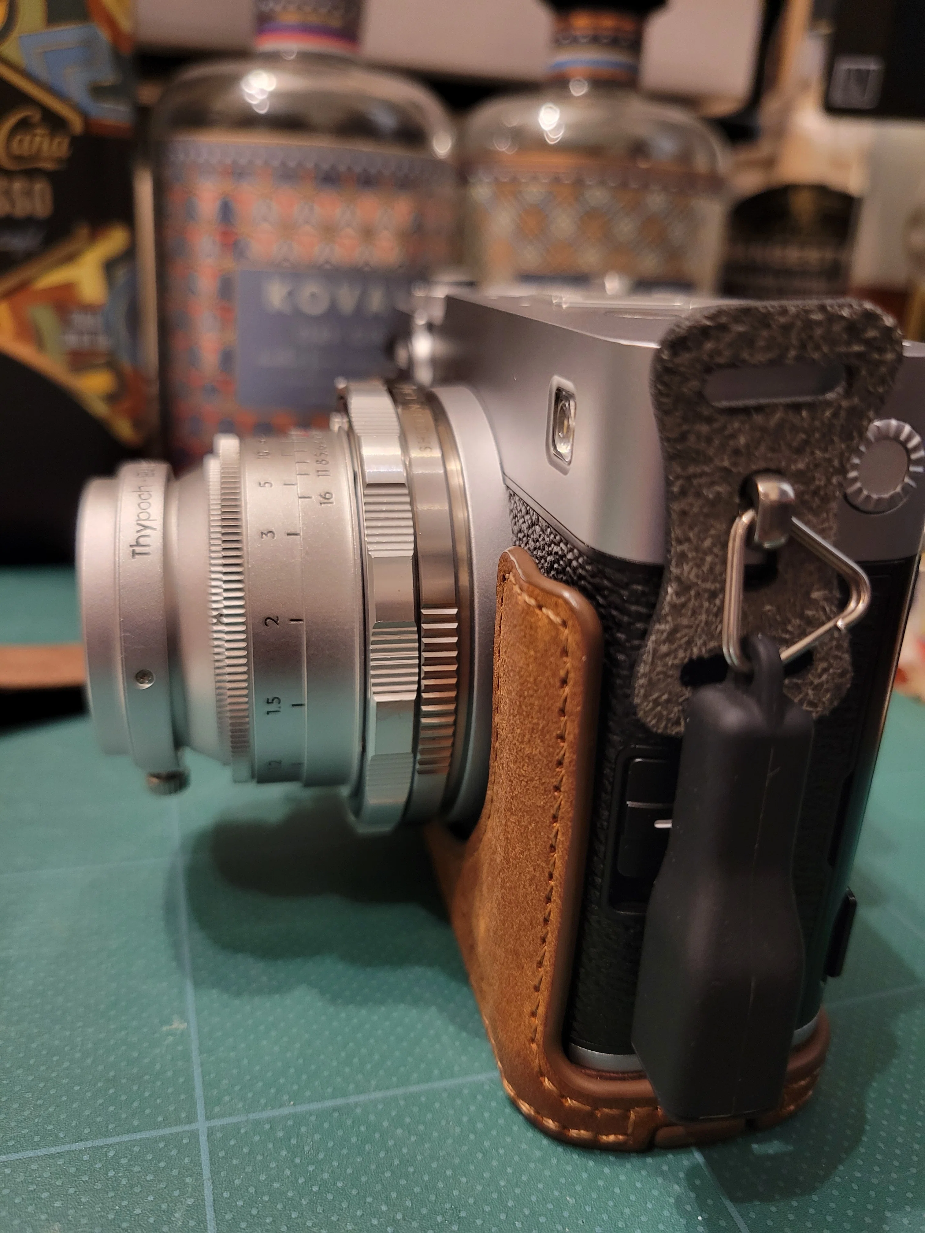Eureka 50mm f/2｜月曜休み。