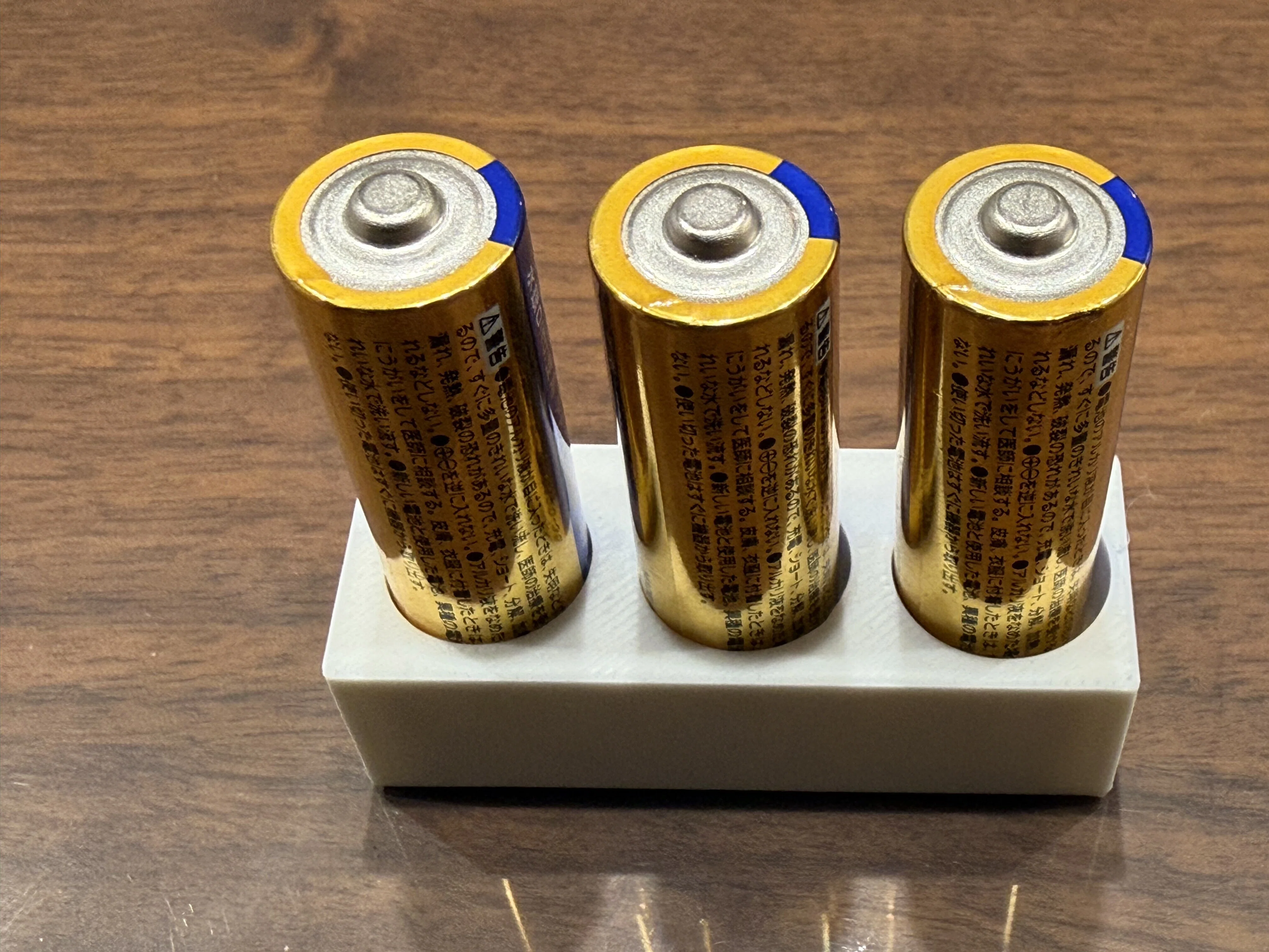 まだ使える電池」を混ぜない仕組み。3Dプリンターで作るロット管理型 