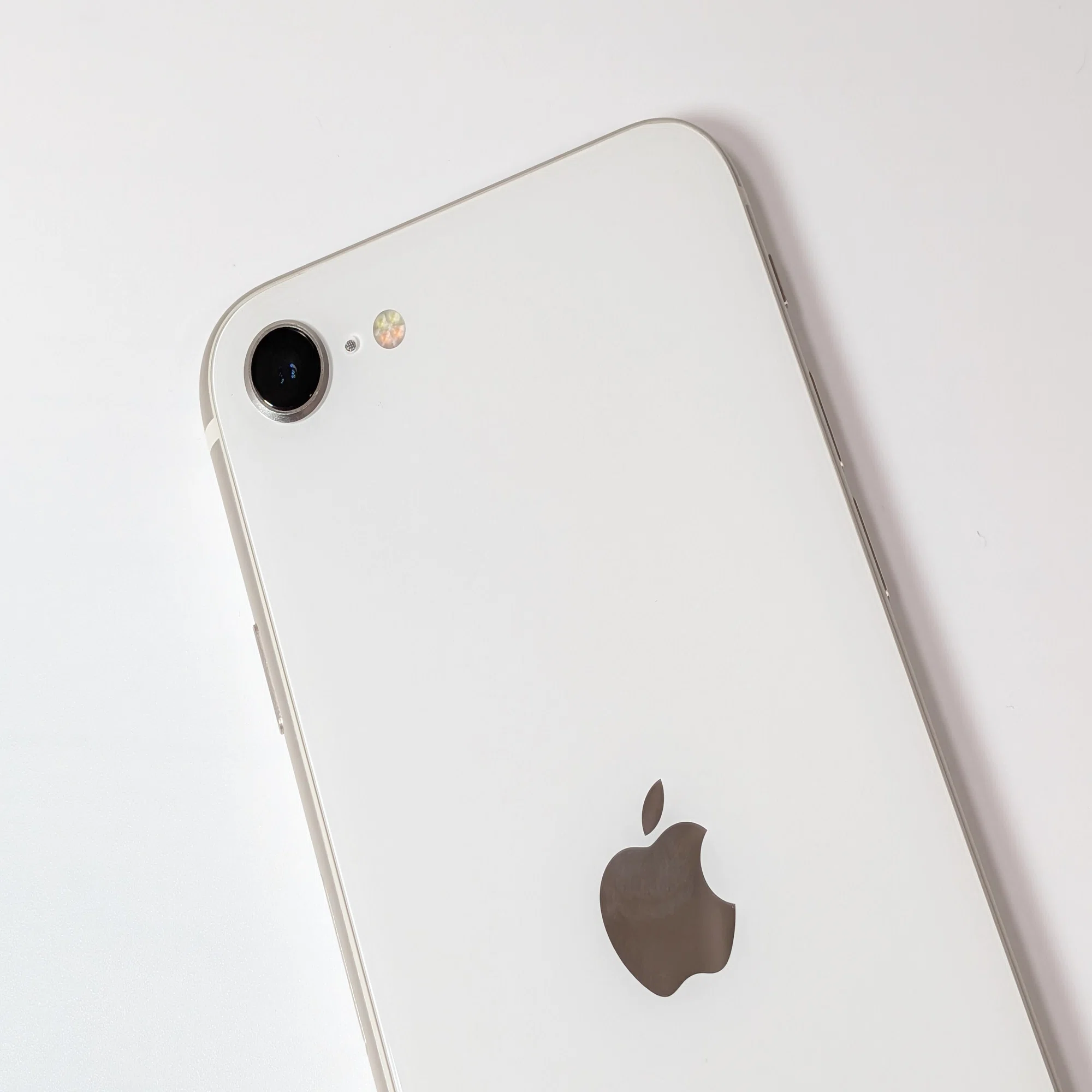 iPhone SE(第3世代)はいつまで使える？実機をレビューして検証【最後の 
