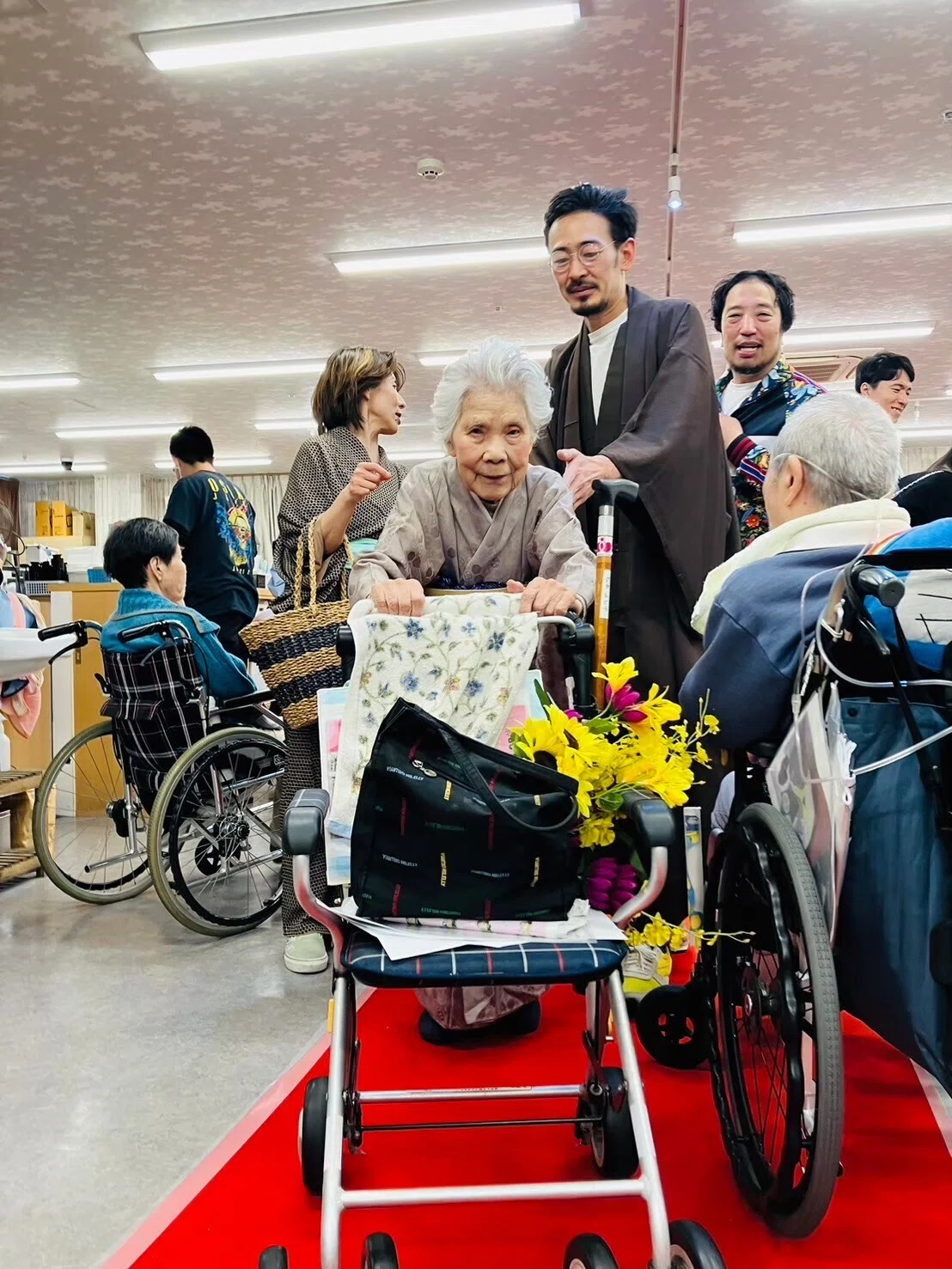 ヨシコの「欲」は、生命力。海を越えてNYで個展デビューした話。|はっぴーの家ろっけん