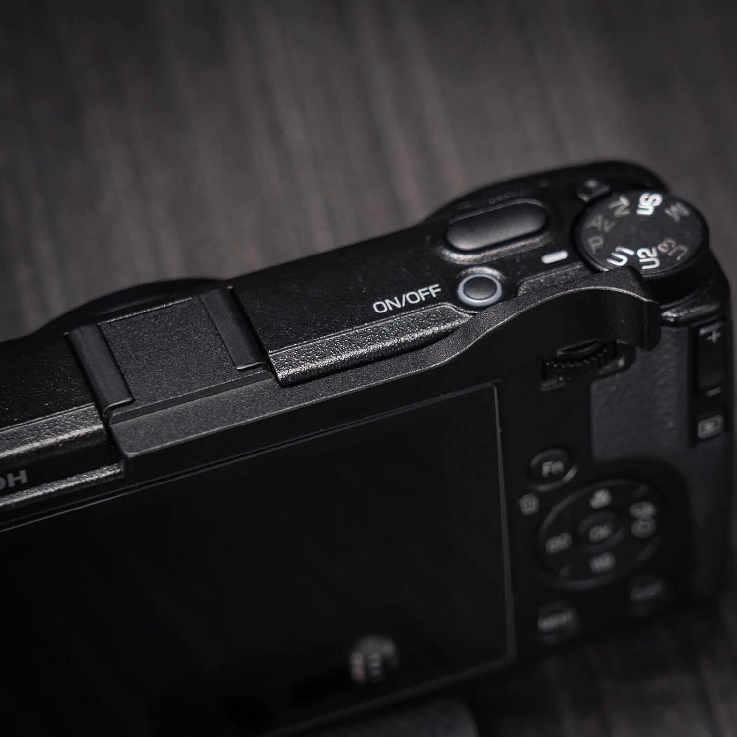 Ricoh GR IV用サムグリップ｜LBXとGRⅣ