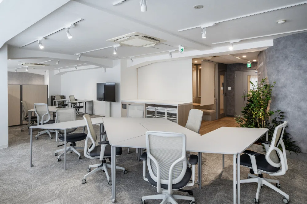 Example Department Designs 5 Office Design Examples in the Advertising Industry: Key Points for ...