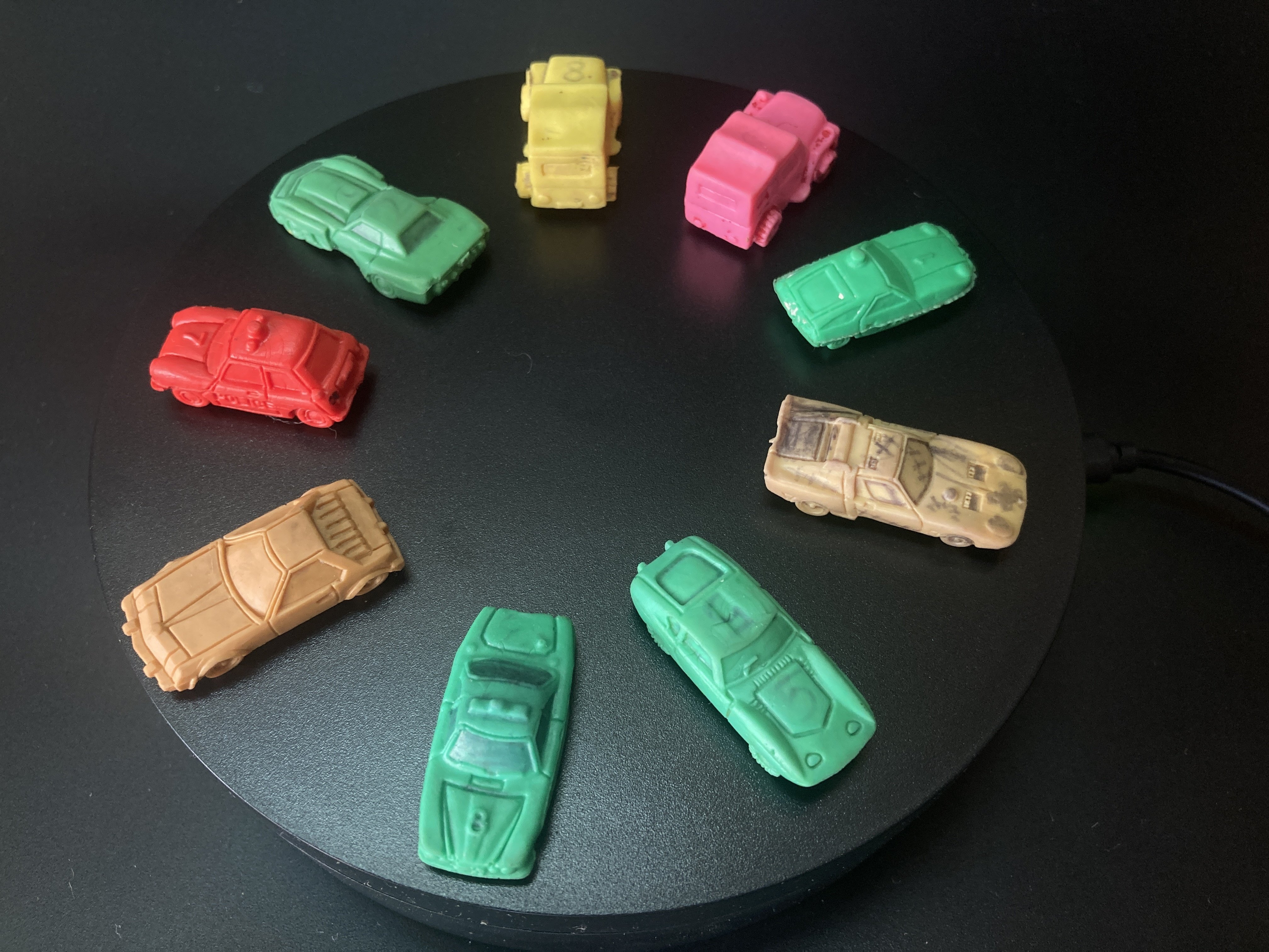 昔のガチャガチャ　ディスプレイ用台紙セット「スーパーカー消しゴム」 教室で繰り広げられた仁義なき戦い…激アツ！「スーパーカー消しゴム