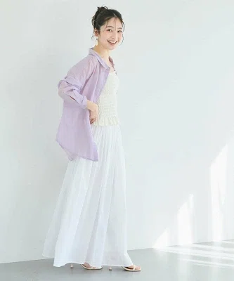 40代女性向けの薄手ガーゼシャツコーデ。夏の羽織り・冷房対策・日差しよけに使えるシアーシャツ