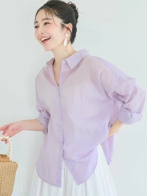 40代女性向けの薄手ガーゼシャツコーデ。夏の羽織り・冷房対策・日差しよけに使えるシアーシャツ