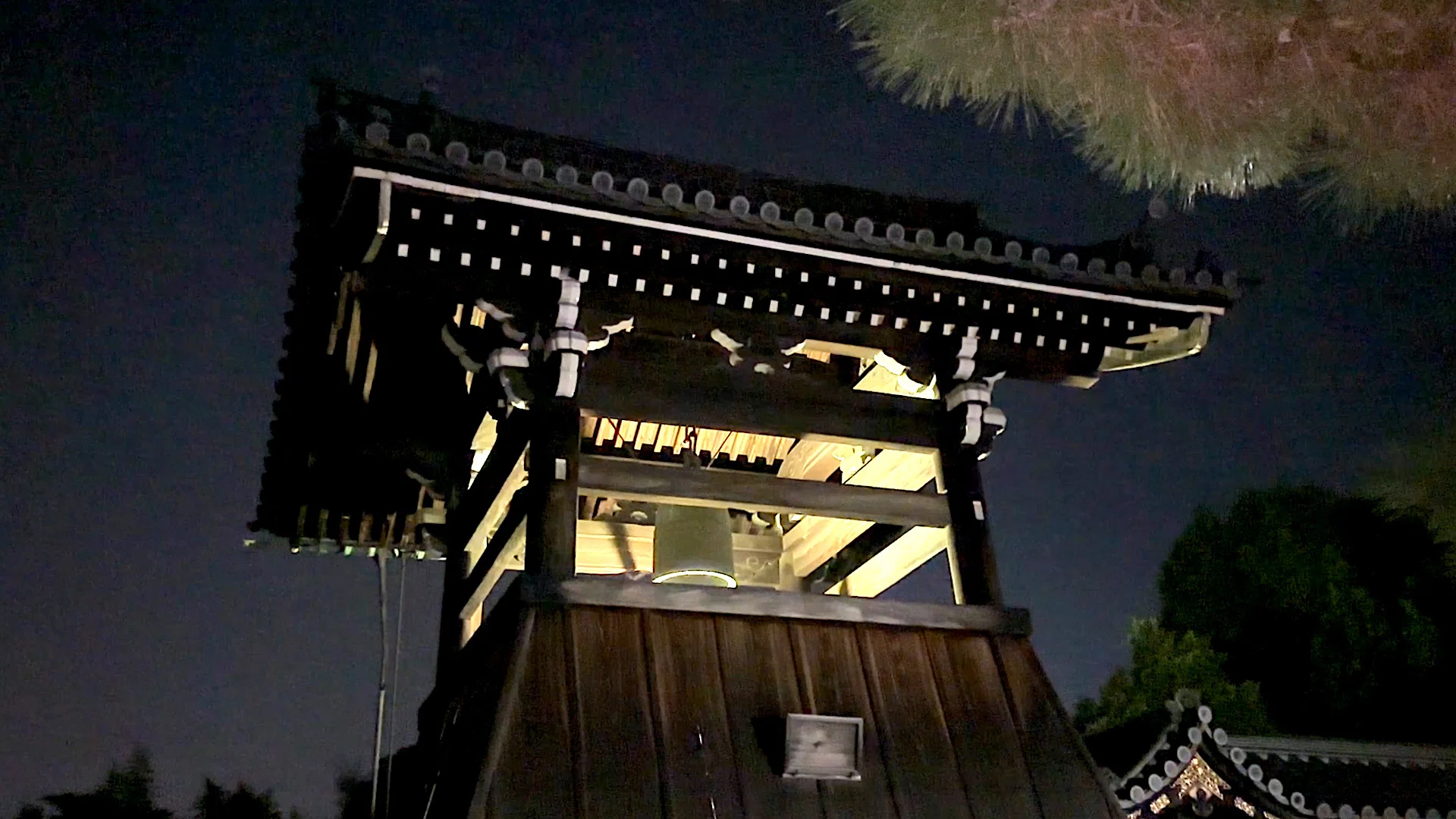 うおっ、 夜の妙心寺で鐘が鳴って驚いた｜熊谷祐紀