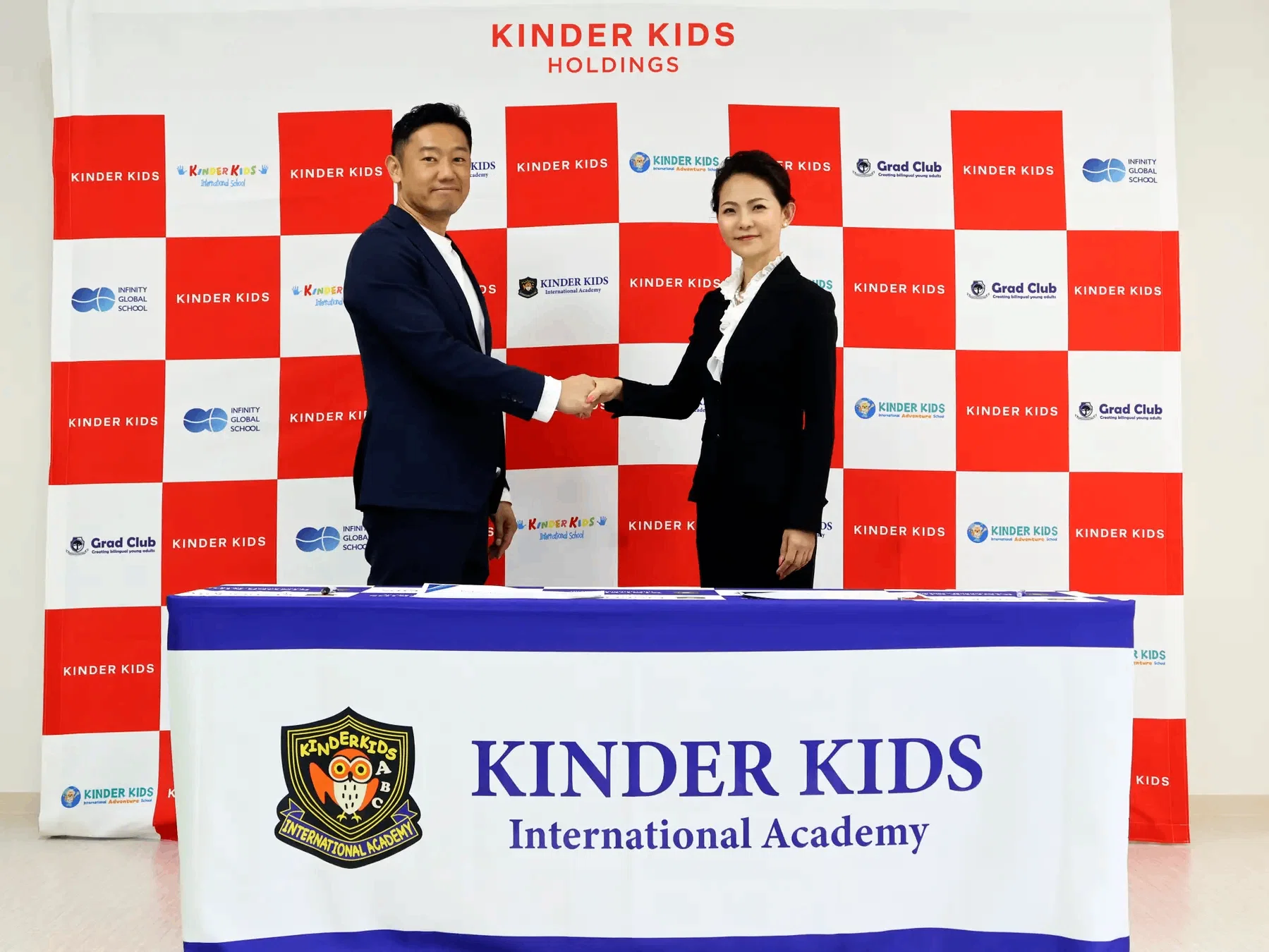 未来のグローバルリーダーを育む一貫した教育環境／キンダーキッズと