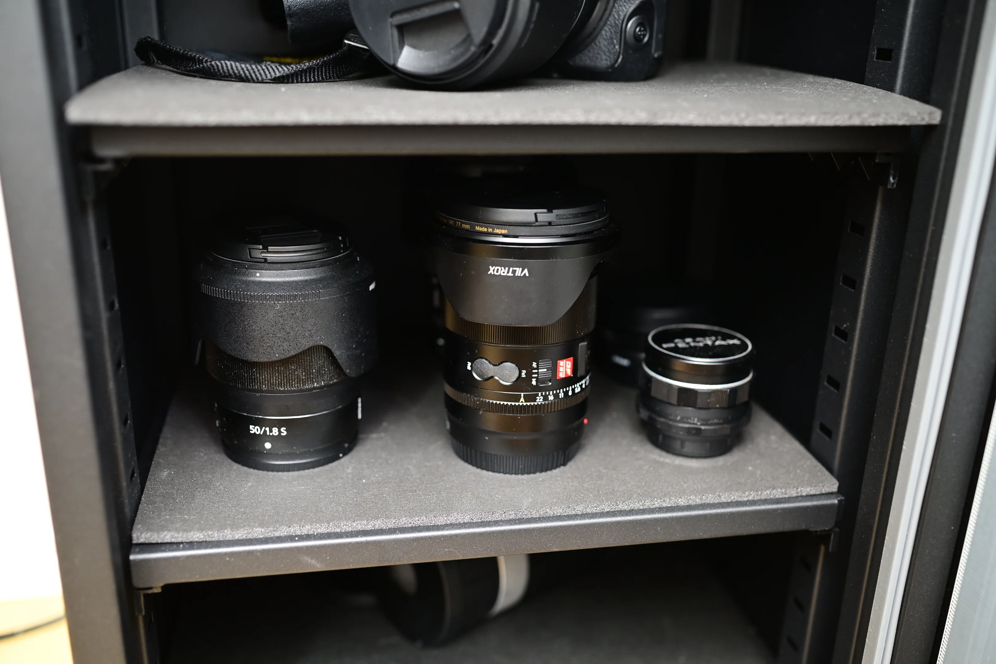 CanonEOS5D Mark IVボディ シャッターユニット交換済 防湿庫保管 カメラの保管方法を見直して「防湿庫」を導入したら想像以上に良かった