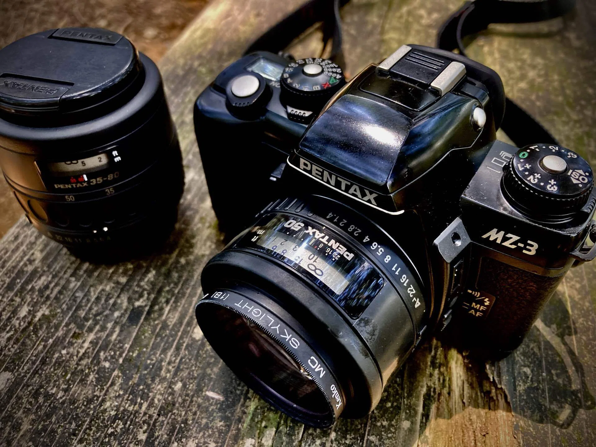 小さい一眼レフの🎞️フィルムカメラでスナップを撮りたい