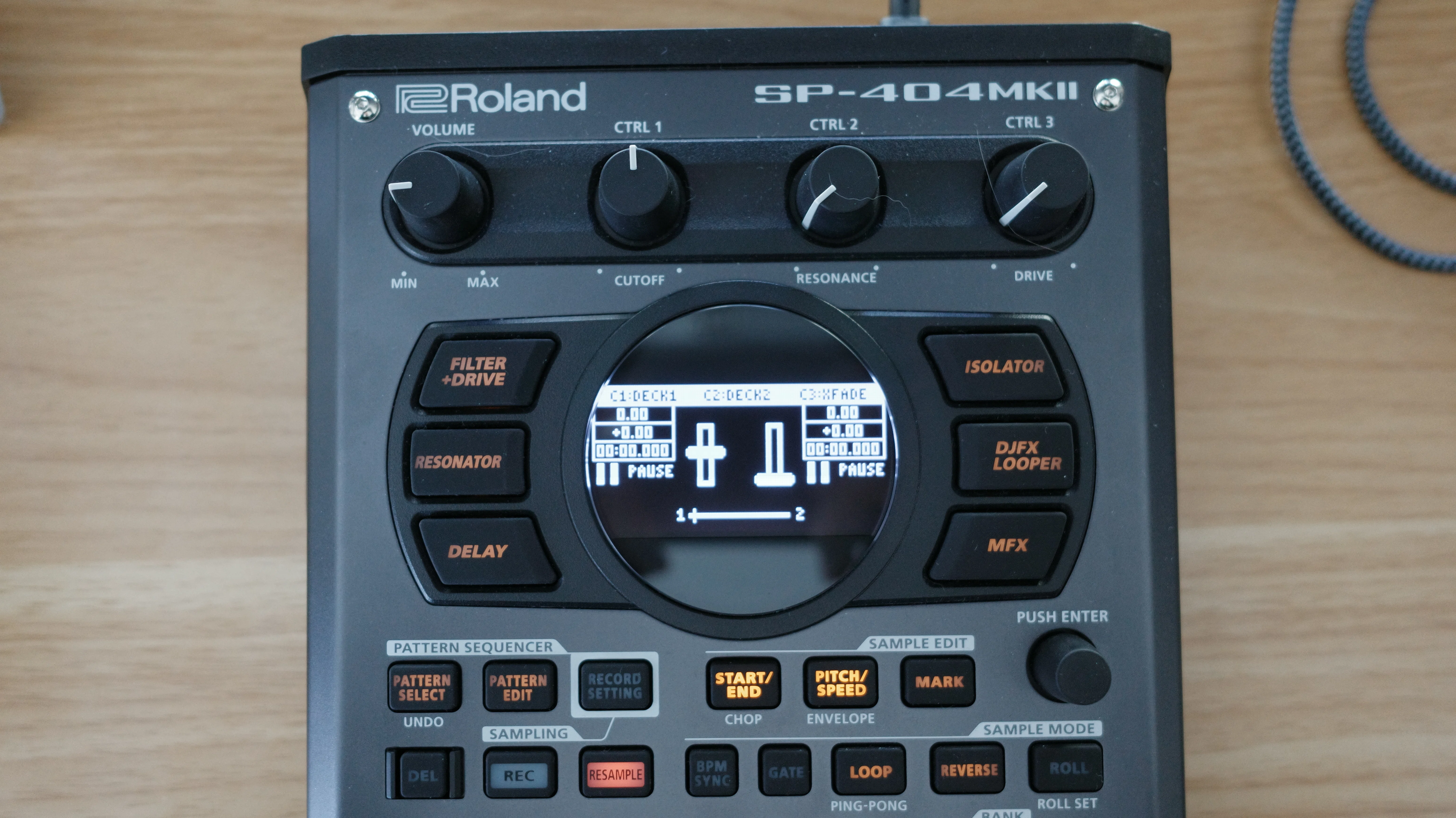 SP-404mk2でDJを試したら、「つなぎ用コントローラー欲しい問題」の解