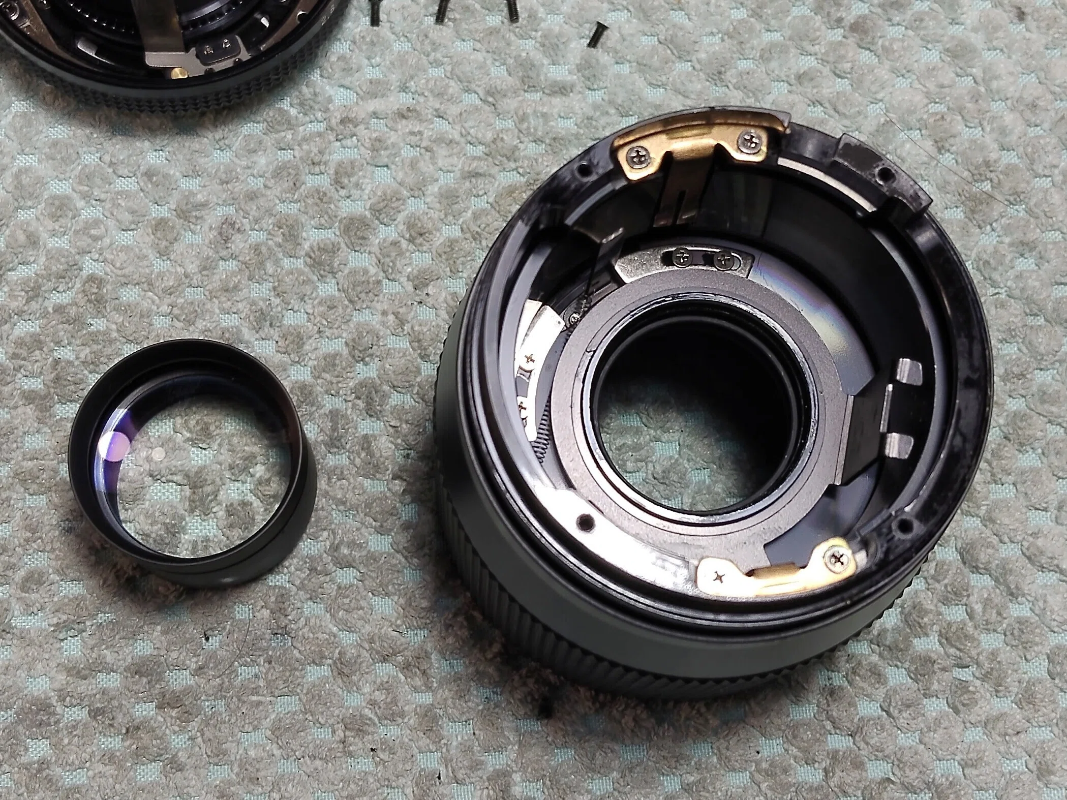 Contax Carl Zeiss Sonnar 135mm F/2.8 T*の分解｜フィルムカメラ修理